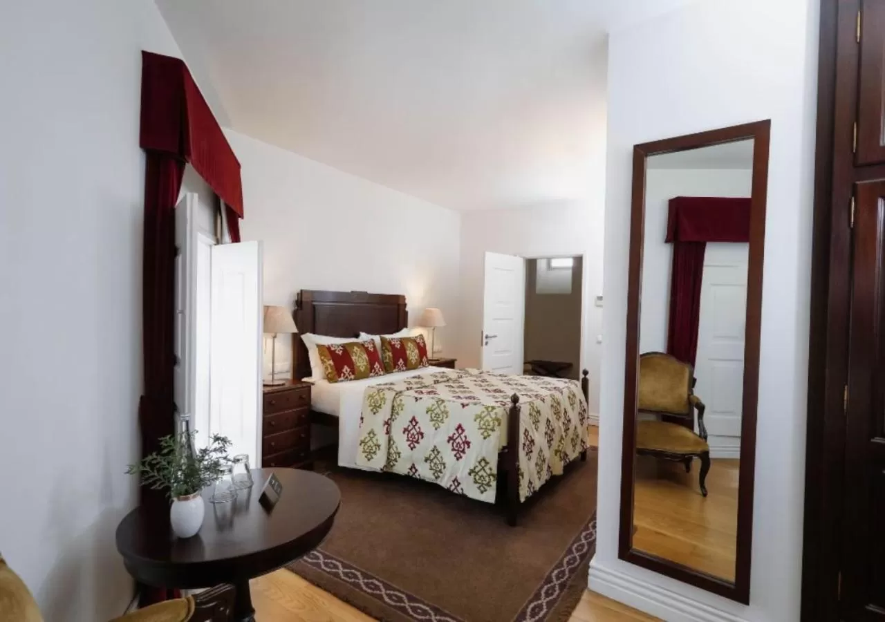 Bedroom, Bed in Montebelo Palácio dos Melos Viseu Historic Hotel