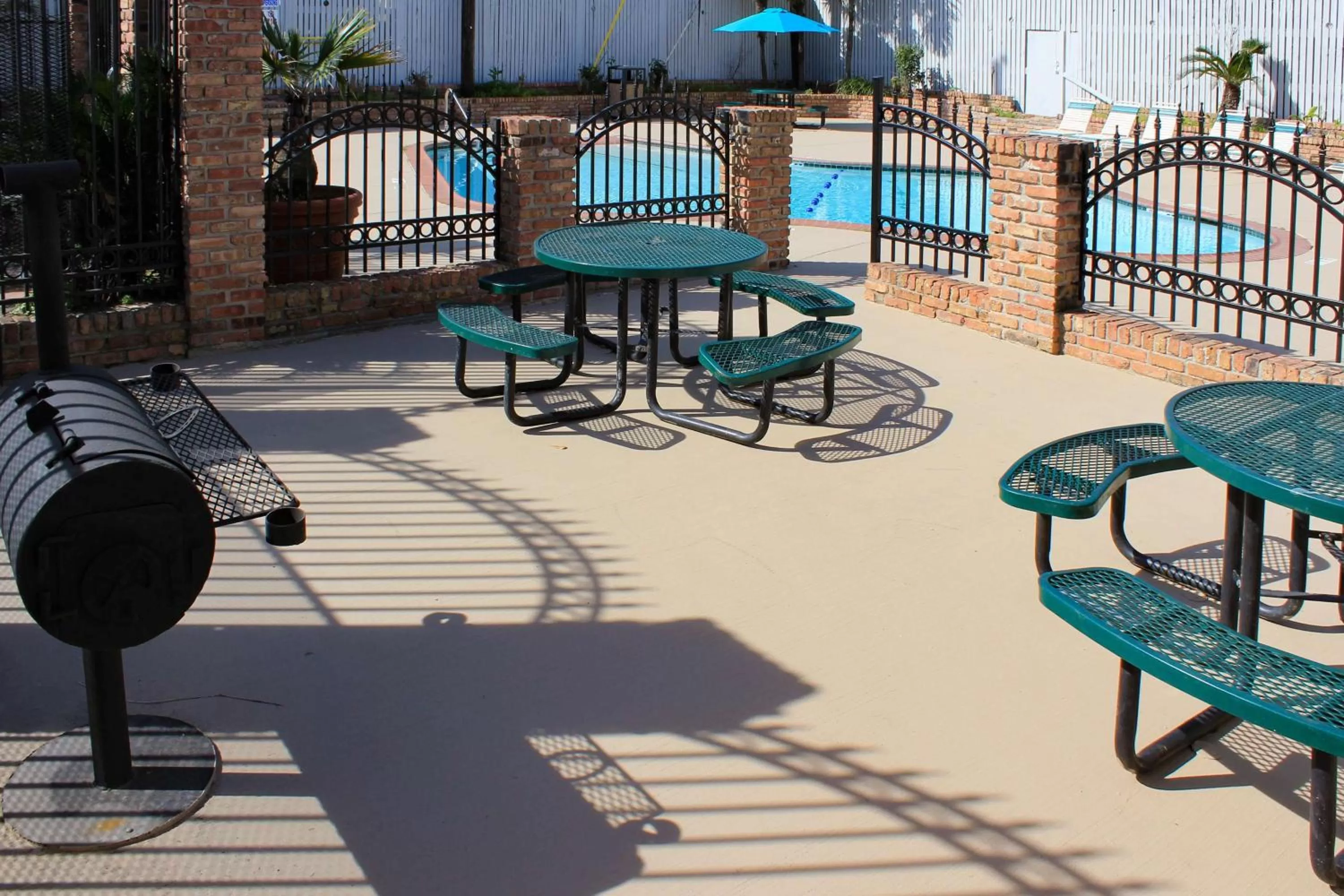 Day in Studio 6-Houston, TX - East