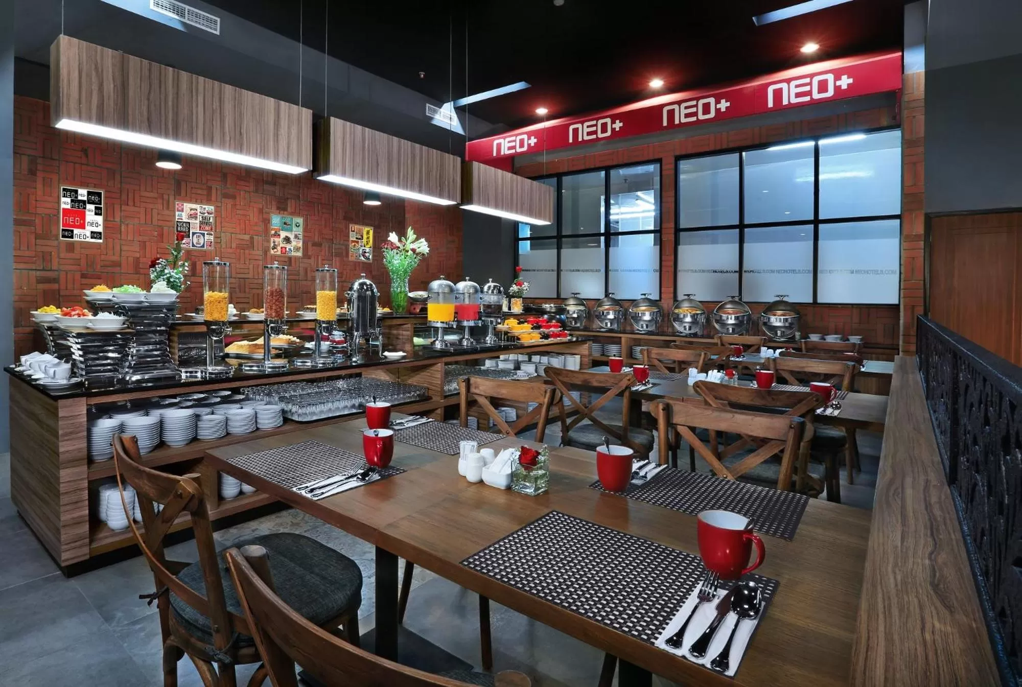 Restaurant/places to eat in NEO+Waru-Sidoarjo by ASTON