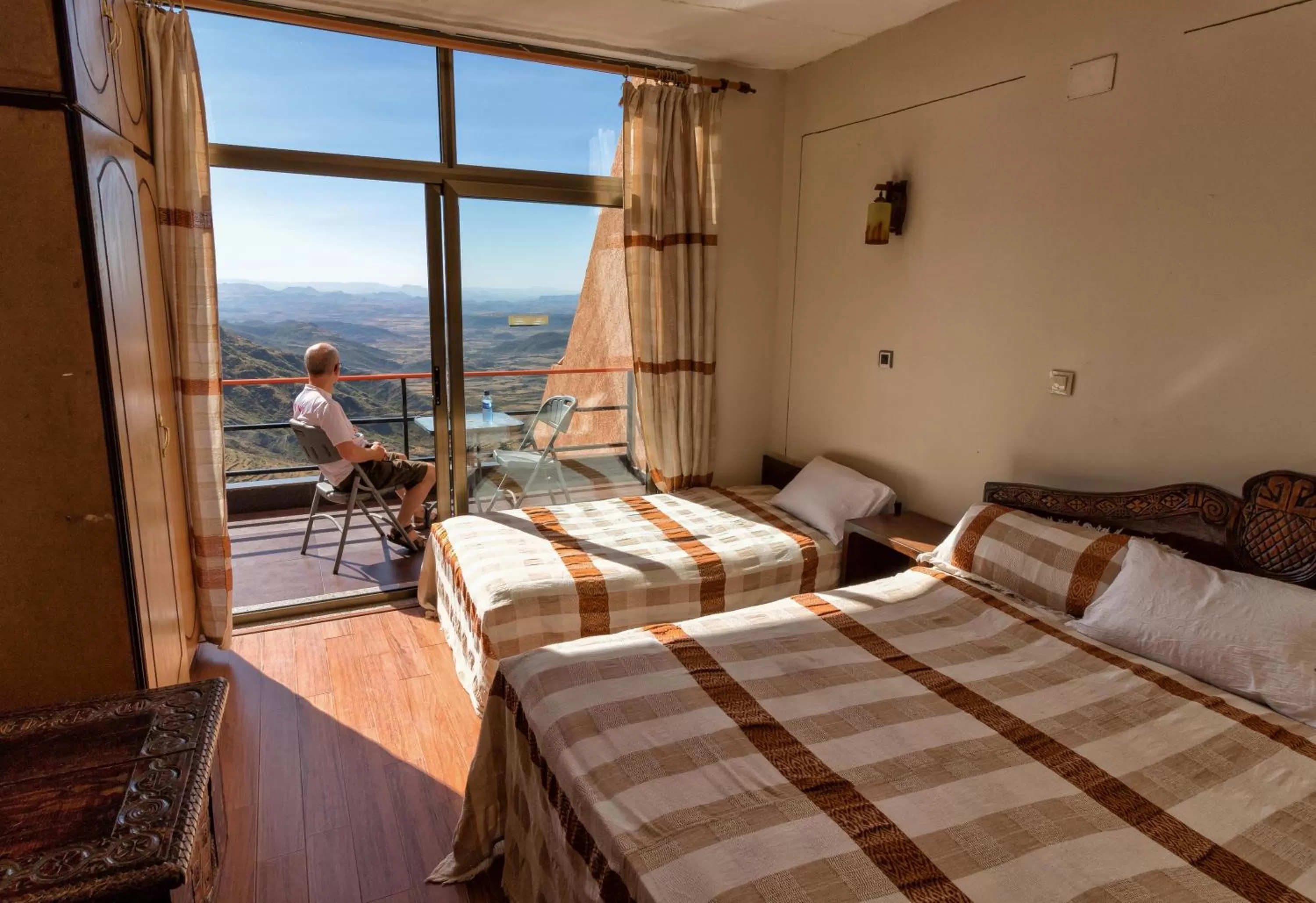 Balcony/Terrace, Bed in Panoramic View Hotel