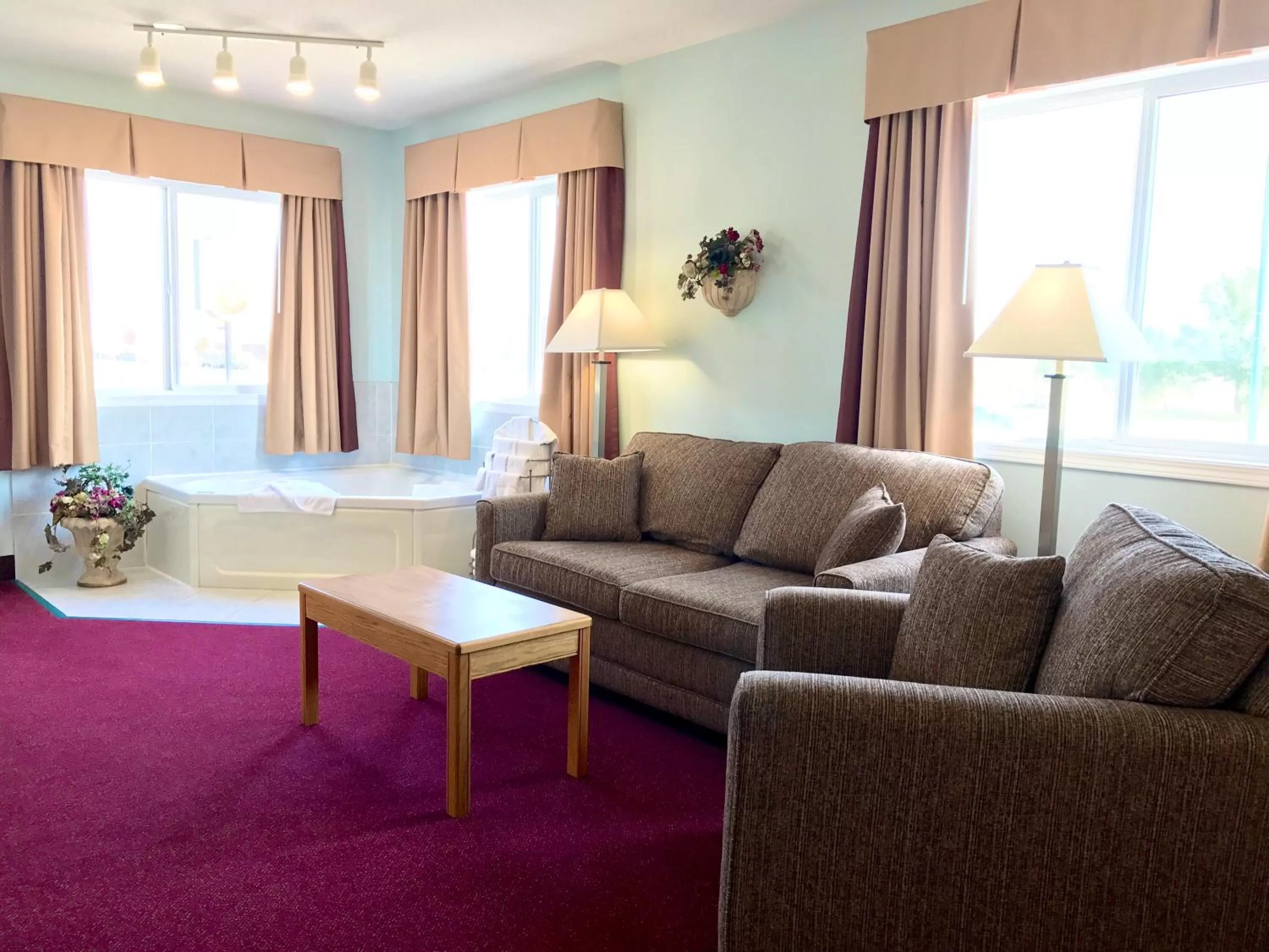 Property building in Super 8 by Wyndham Kindersley