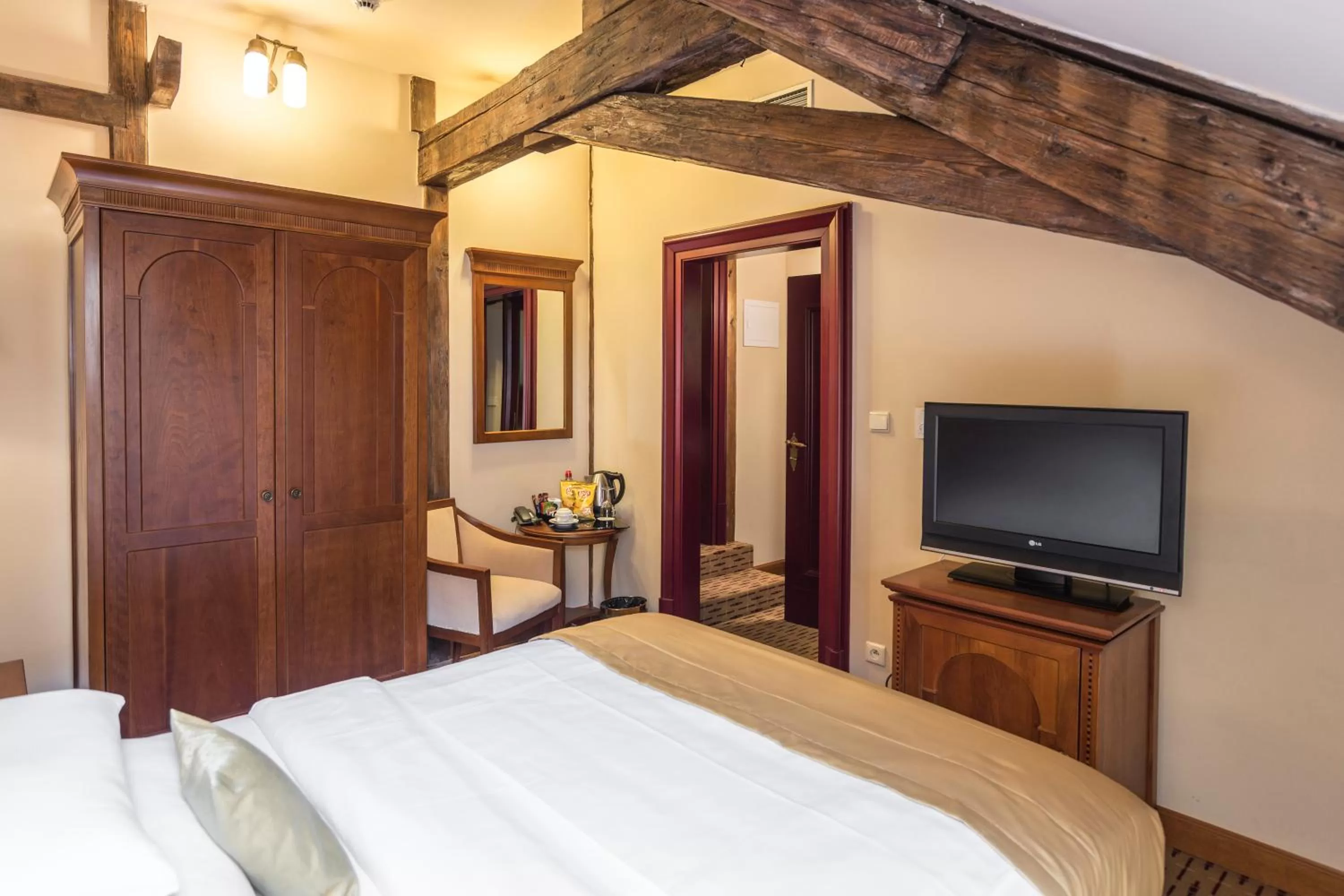 Bed in Majestic Plaza Hotel Prague