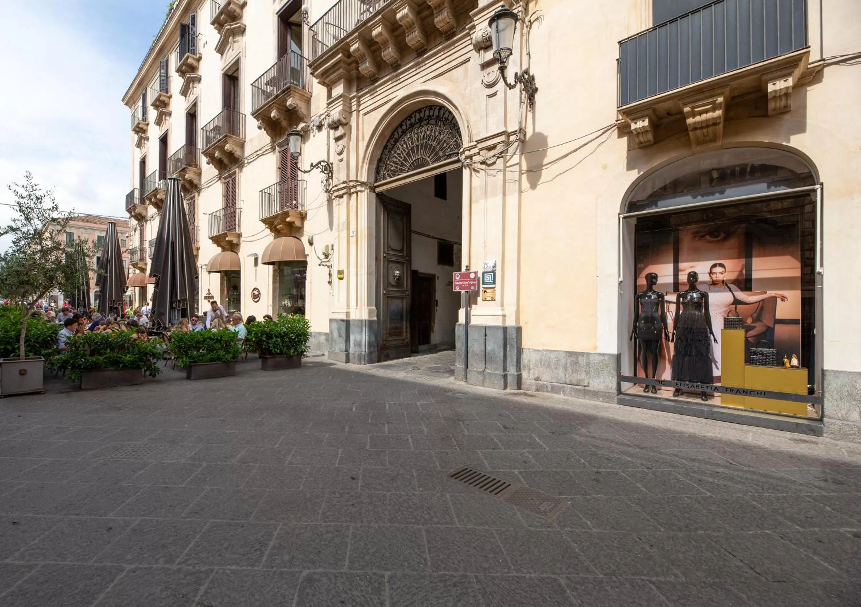 Property building in La Regina del Duomo Catania Centro