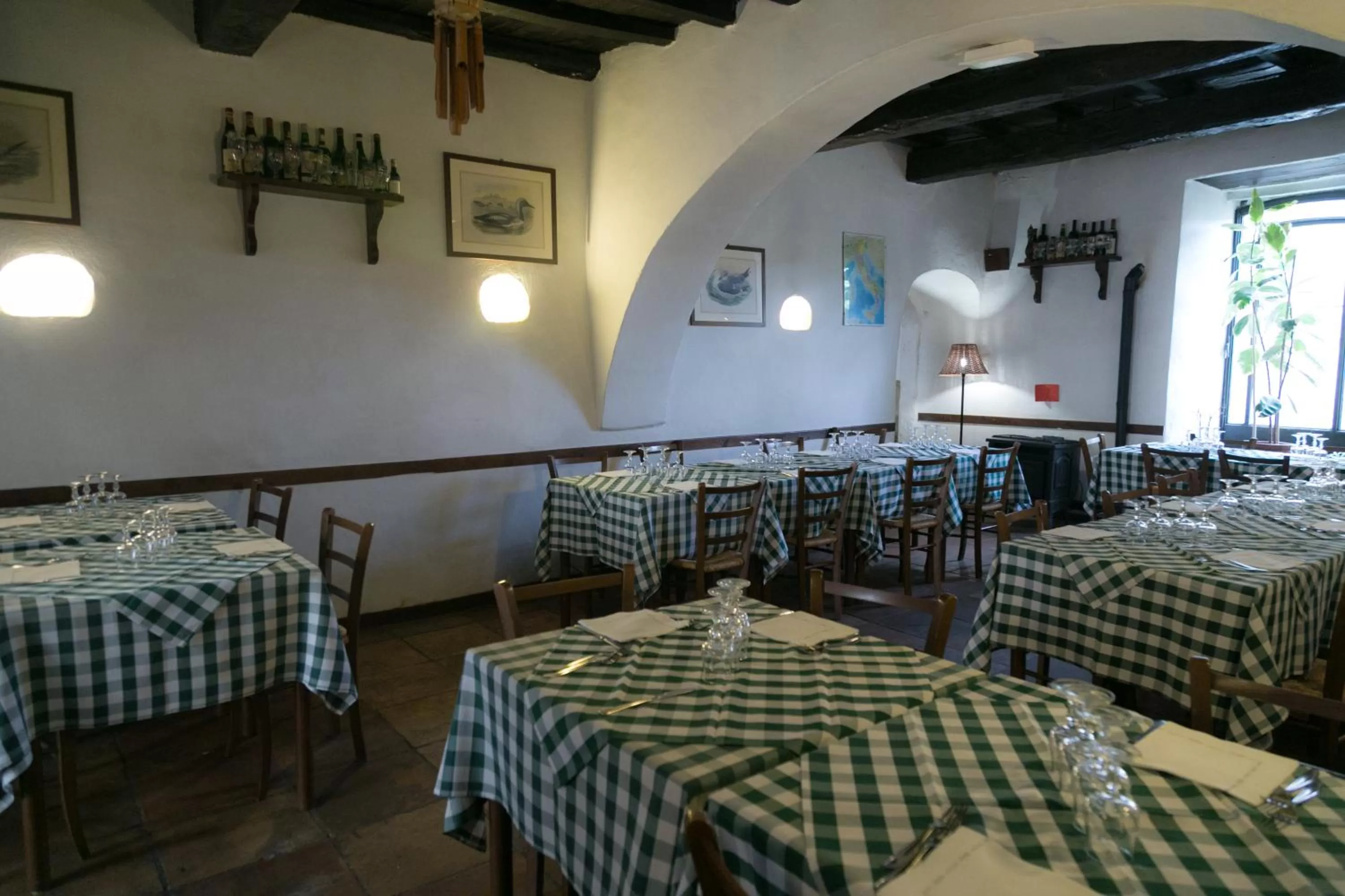 Nightclub / DJ in Il Cantinone Rooms