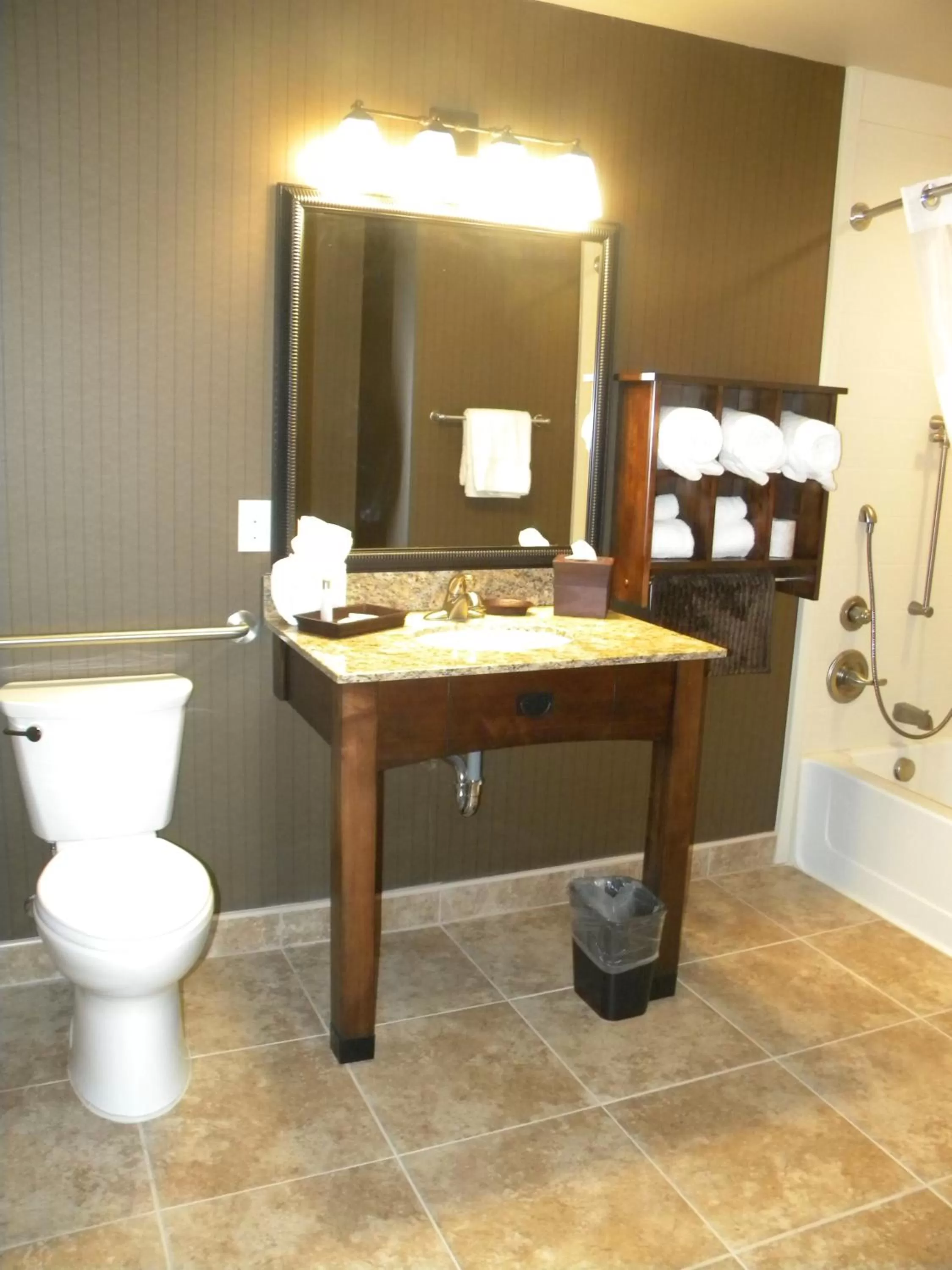Shower in Teddy's Residential Suites Watford City