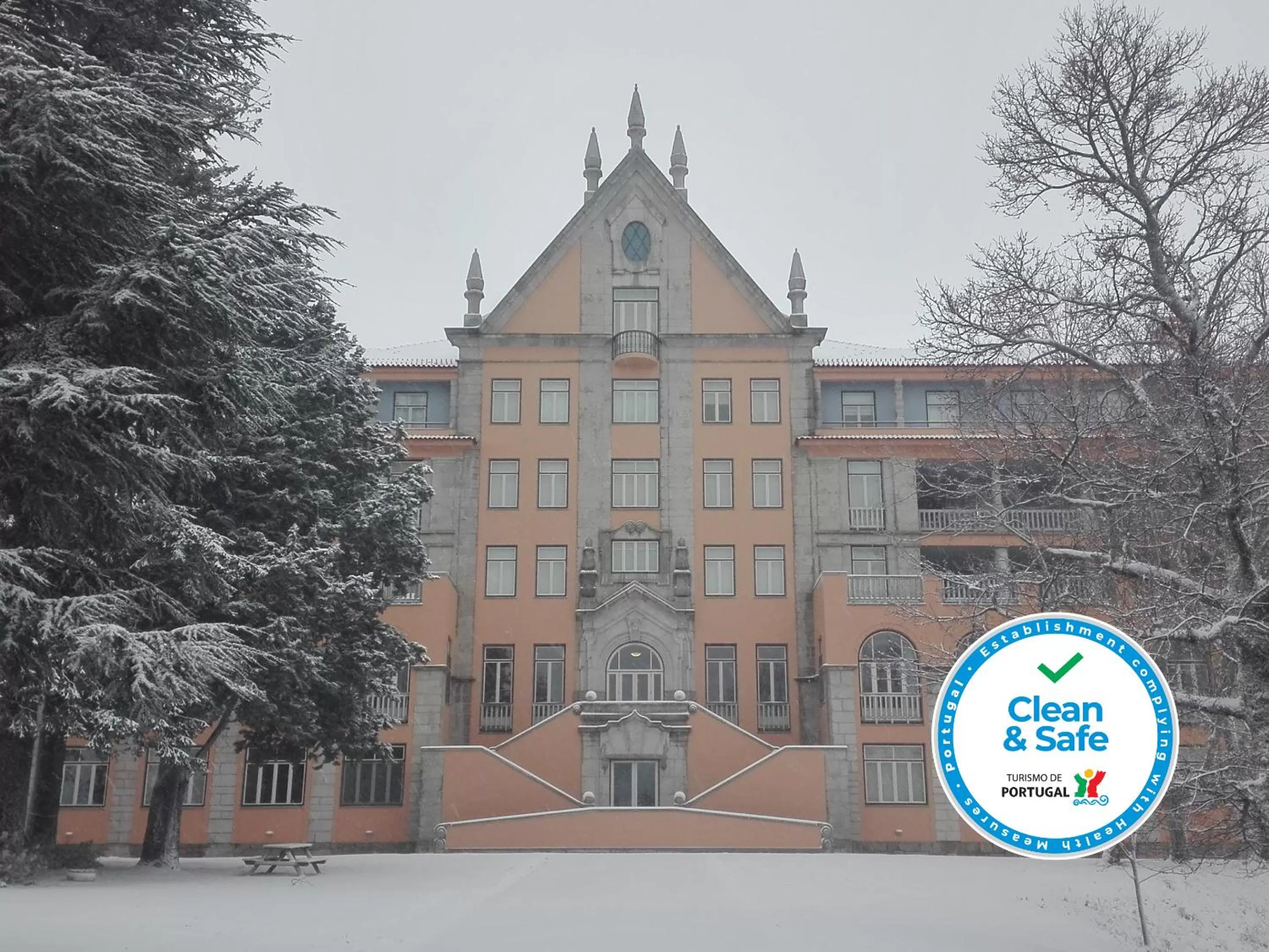 Facade/entrance in Pousada da Serra da Estrela