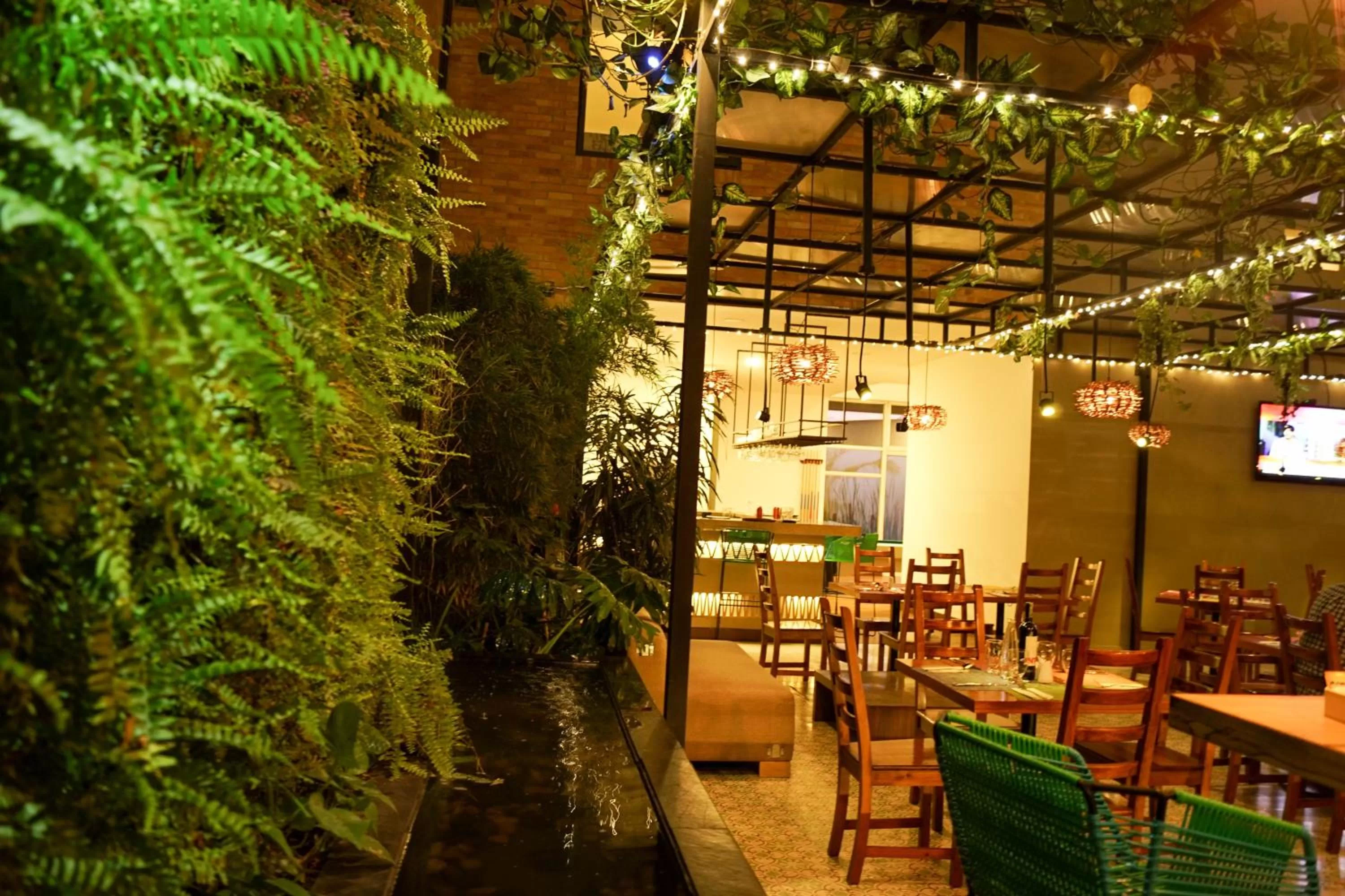 Restaurant/places to eat in Hotel Factory Green Bogotá Occidente Calle 80