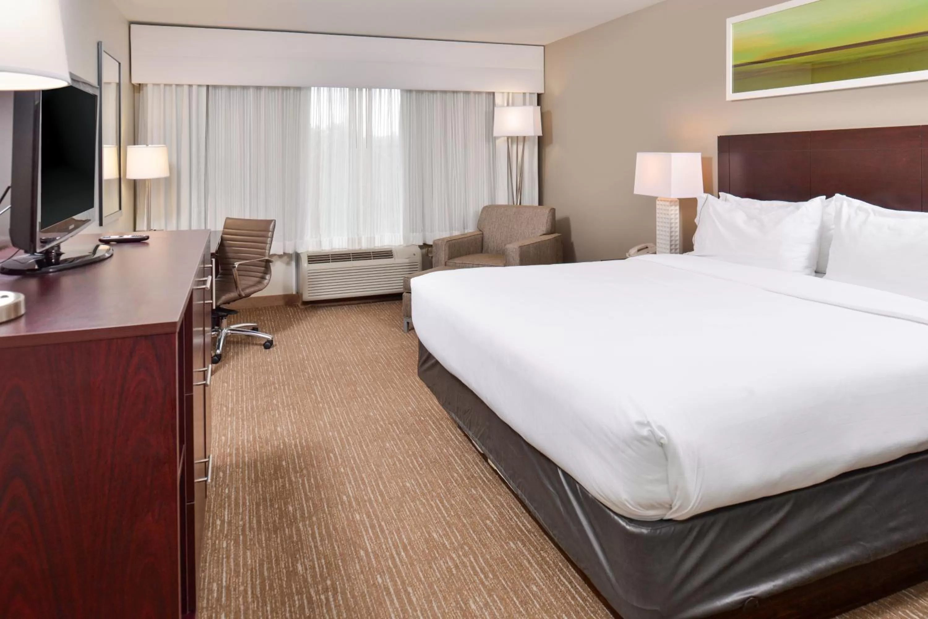 Photo of the whole room, Bed in Holiday Inn Express Hotel & Suites Lafayette by IHG