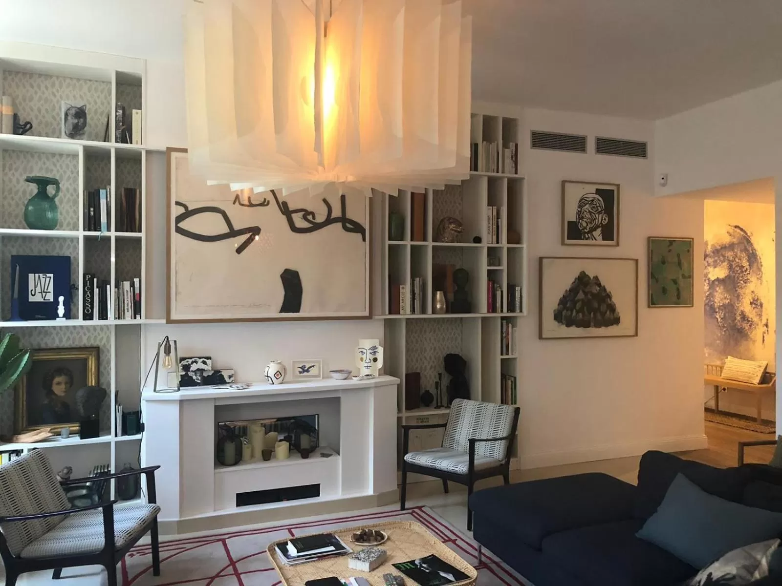 Living room, Kitchen/Kitchenette in Chambres d'hôtes CASA MUSA - NICE