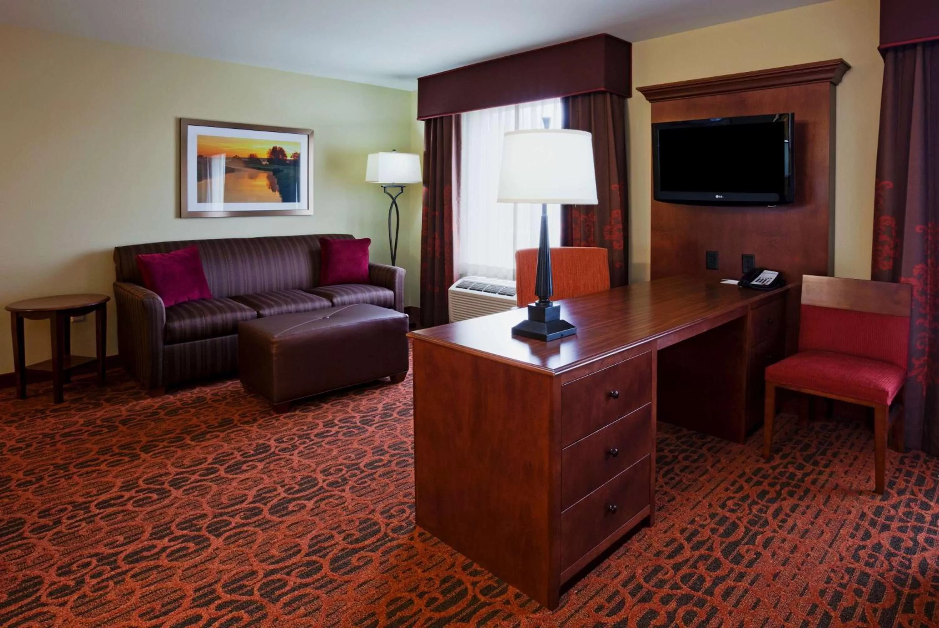 Living room in Hampton Inn & Suites Minot