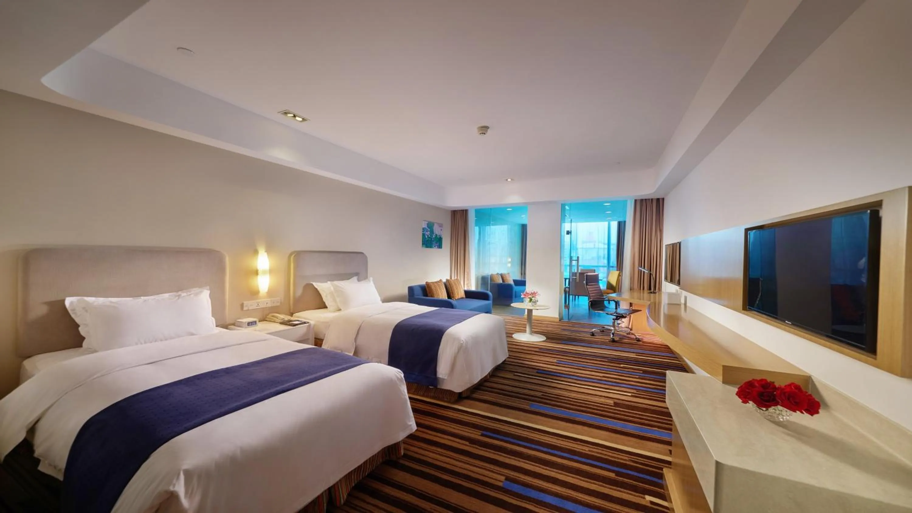 Photo of the whole room in Holiday Inn Express Nantong Downtown by IHG