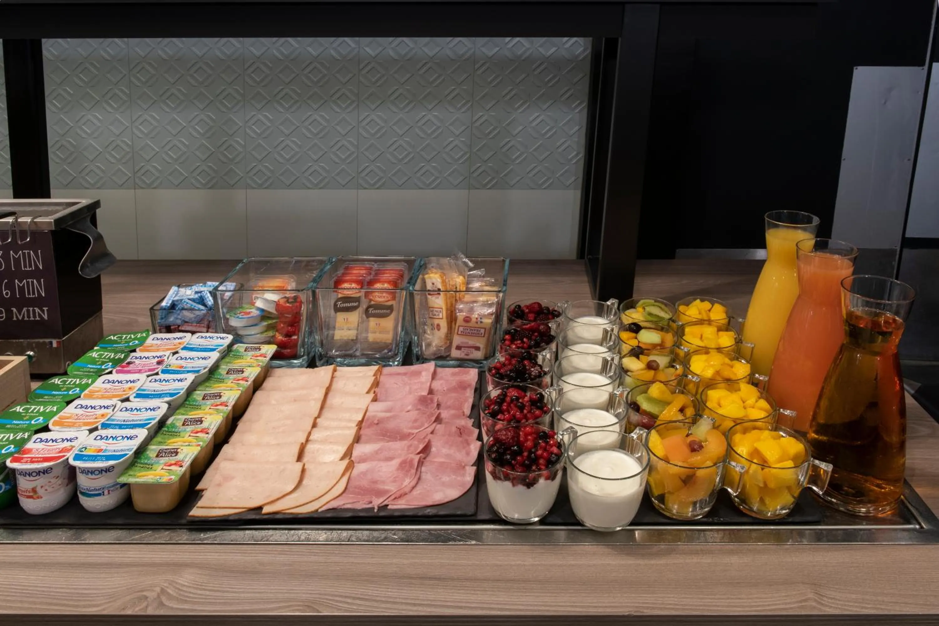 Breakfast in ibis Cergy Pontoise Le Port