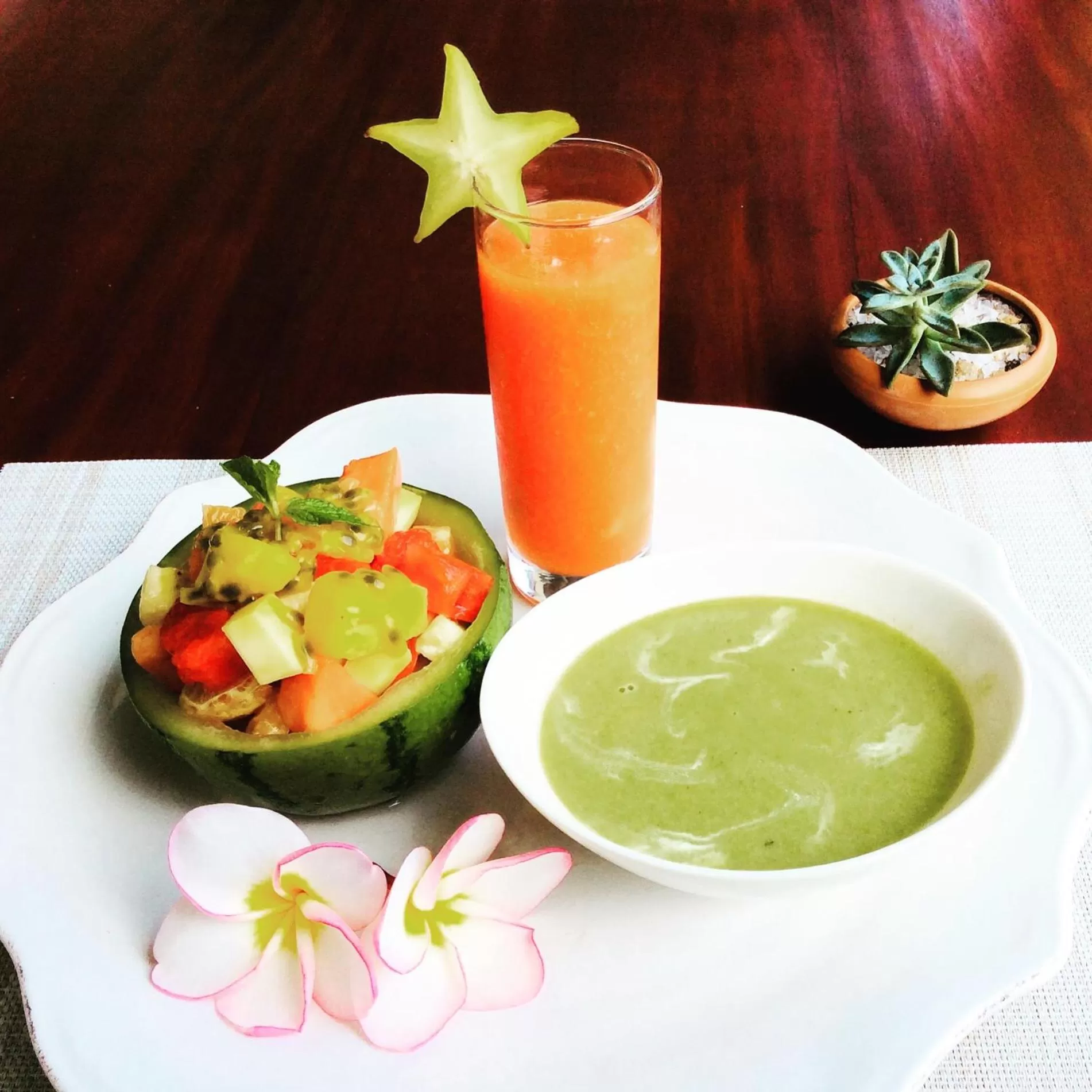 Restaurant/places to eat in Coza Ceylon