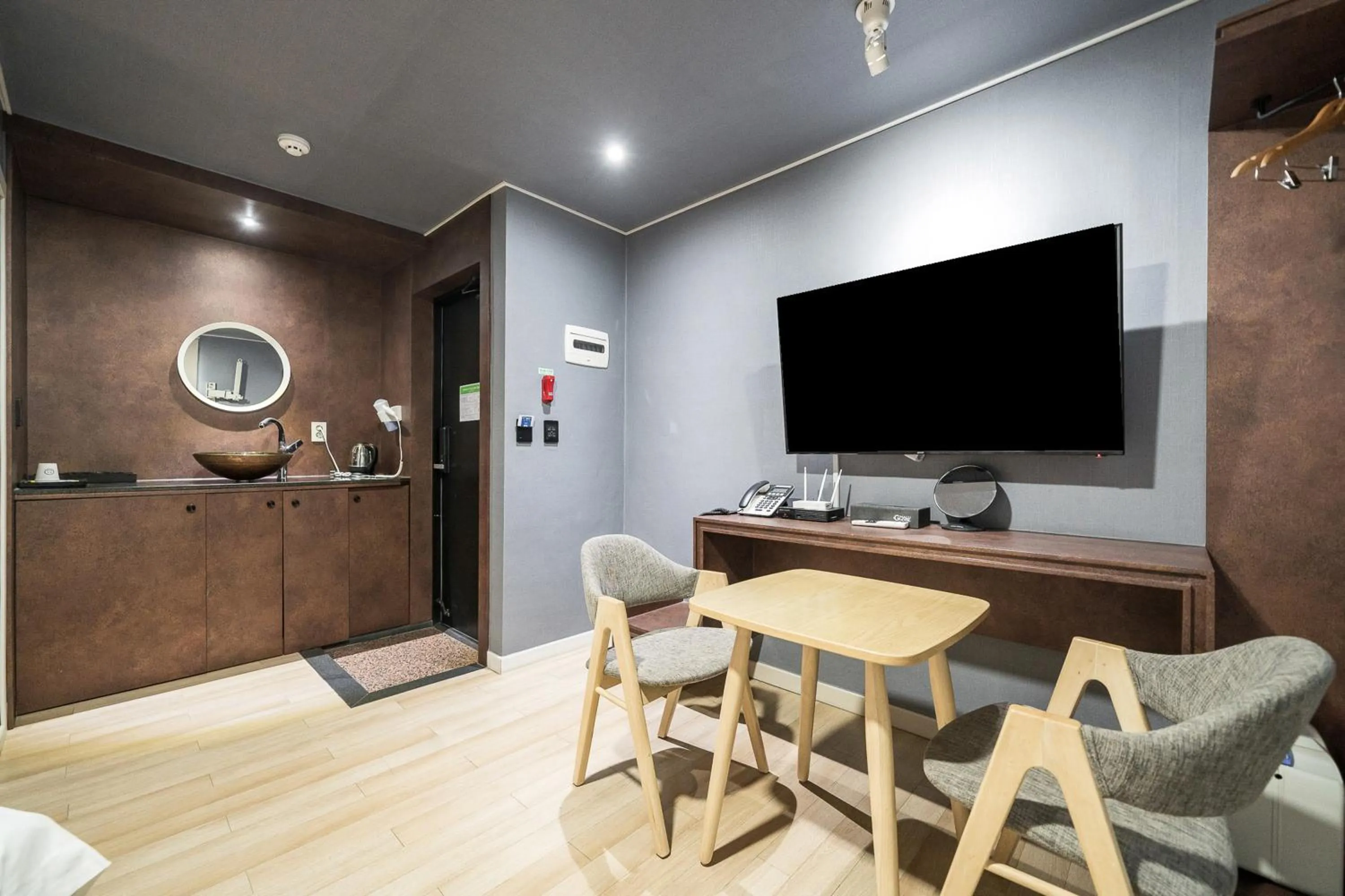 Dining area in Malu Hotel Suwon