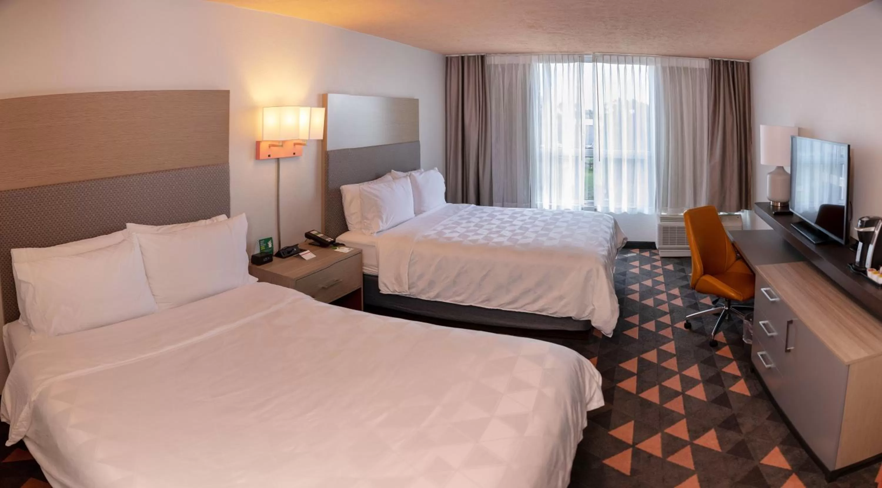 Queen Room with Two Queen Beds in Wyndham Houston Hobby Airport