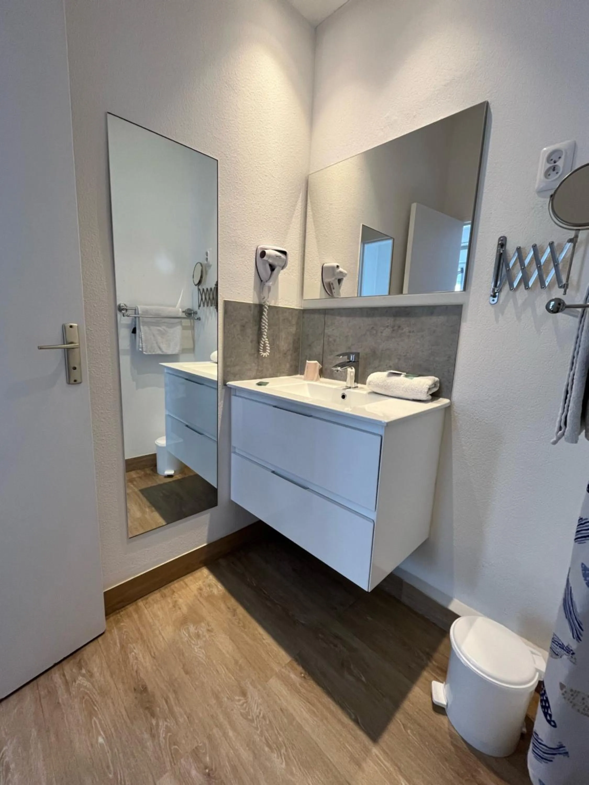 Bathroom in Hôtel Agena