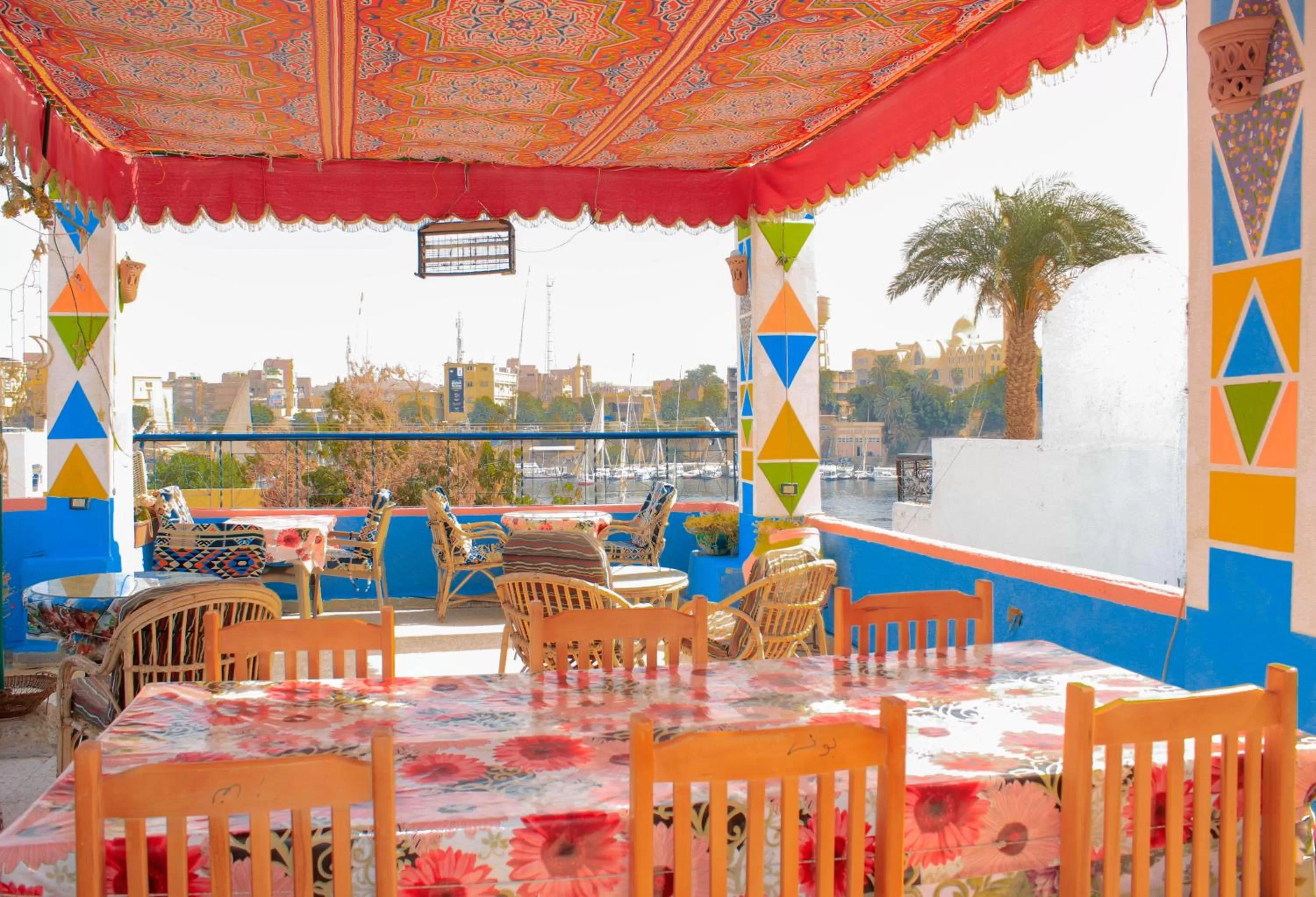 Restaurant/places to eat in Nuba Dool