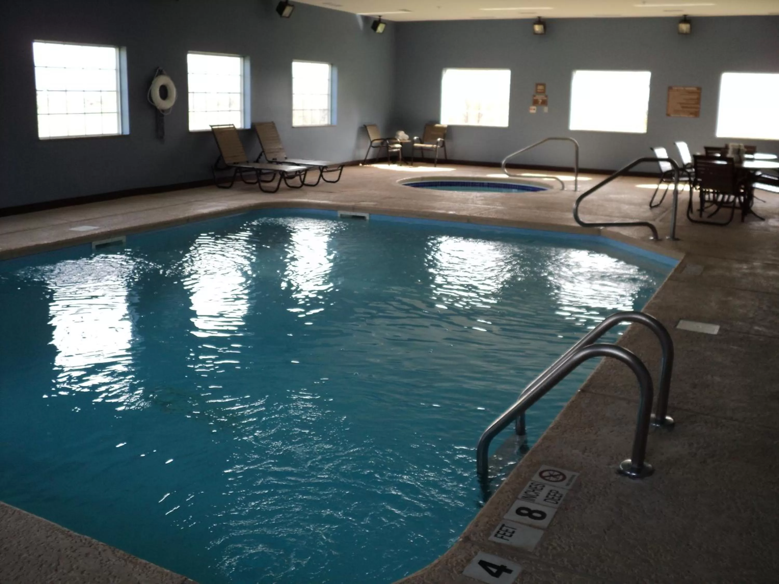 Hot Tub in Microtel Inn & Suites Mansfield PA