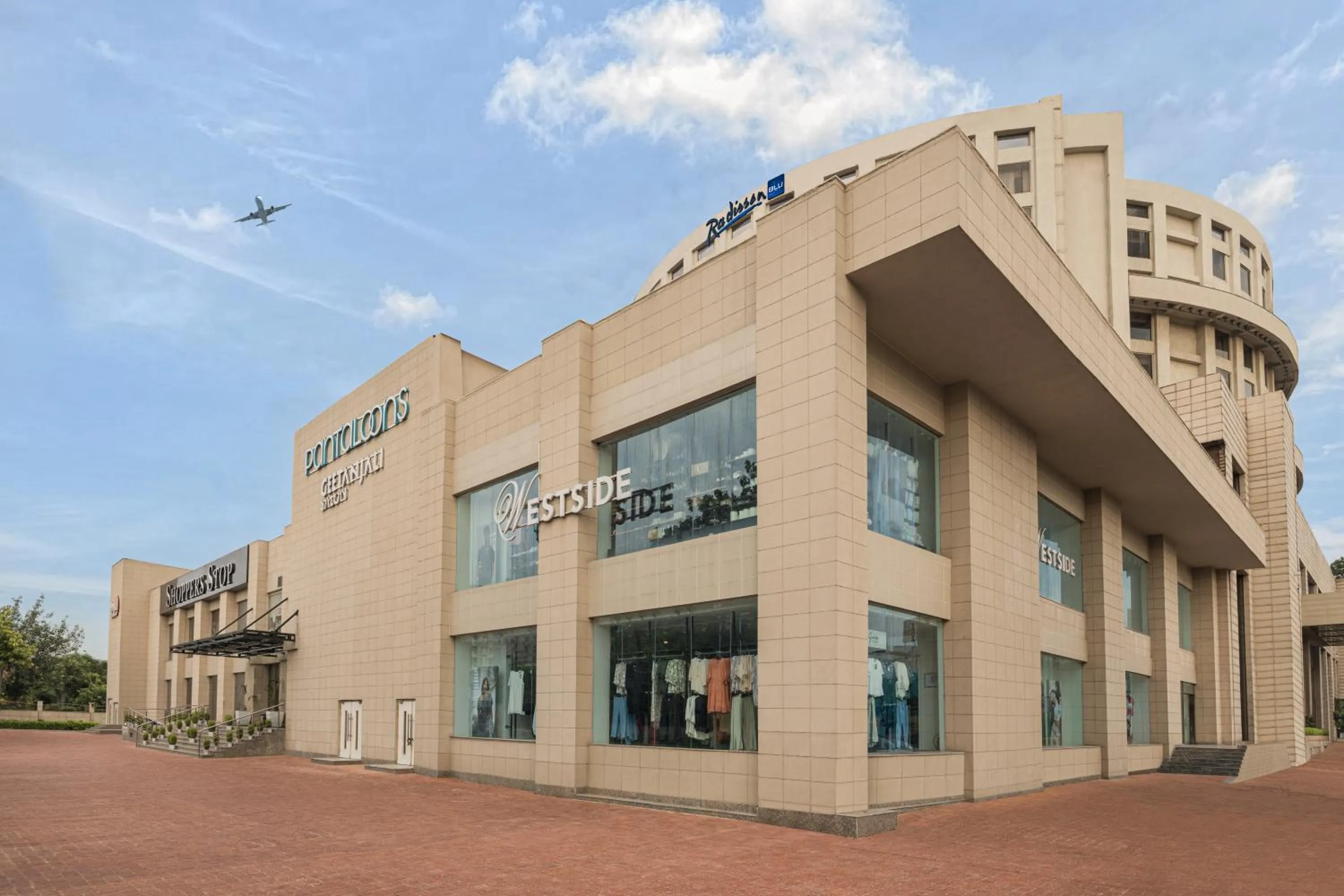 Property building in Radisson Blu Hotel New Delhi Dwarka