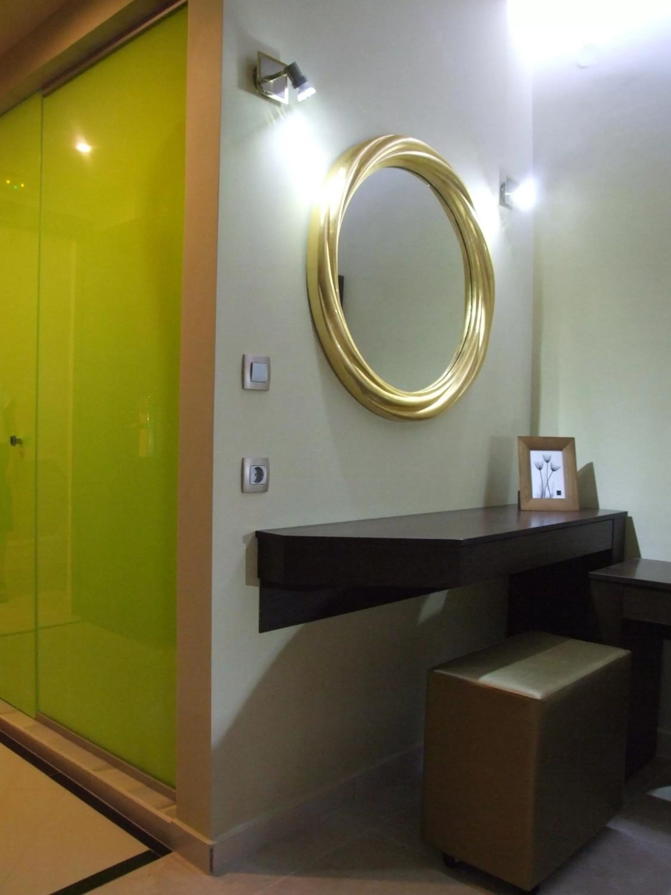 Bedroom in Ellinis Hotel