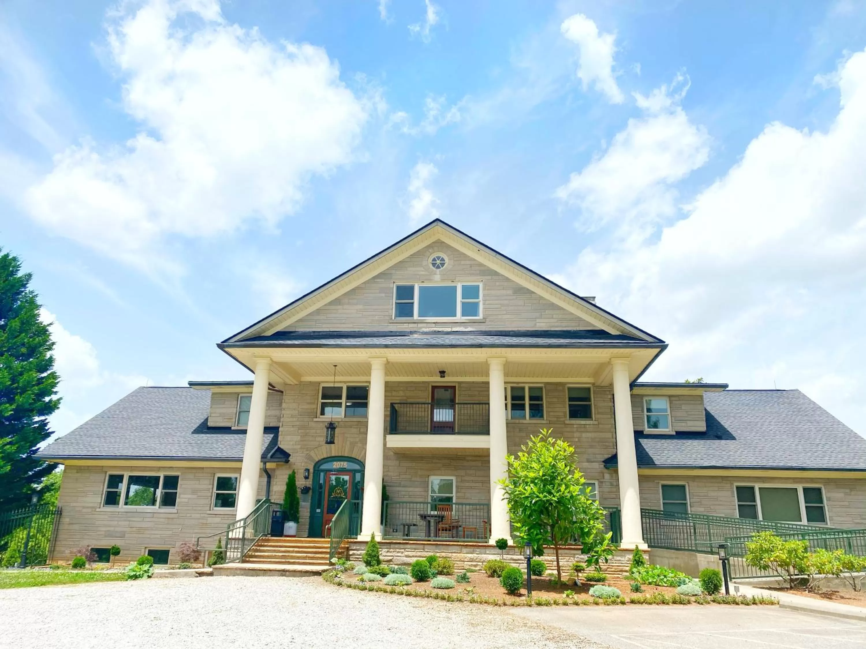 Property building in SKYLARANNA Resort & SPA