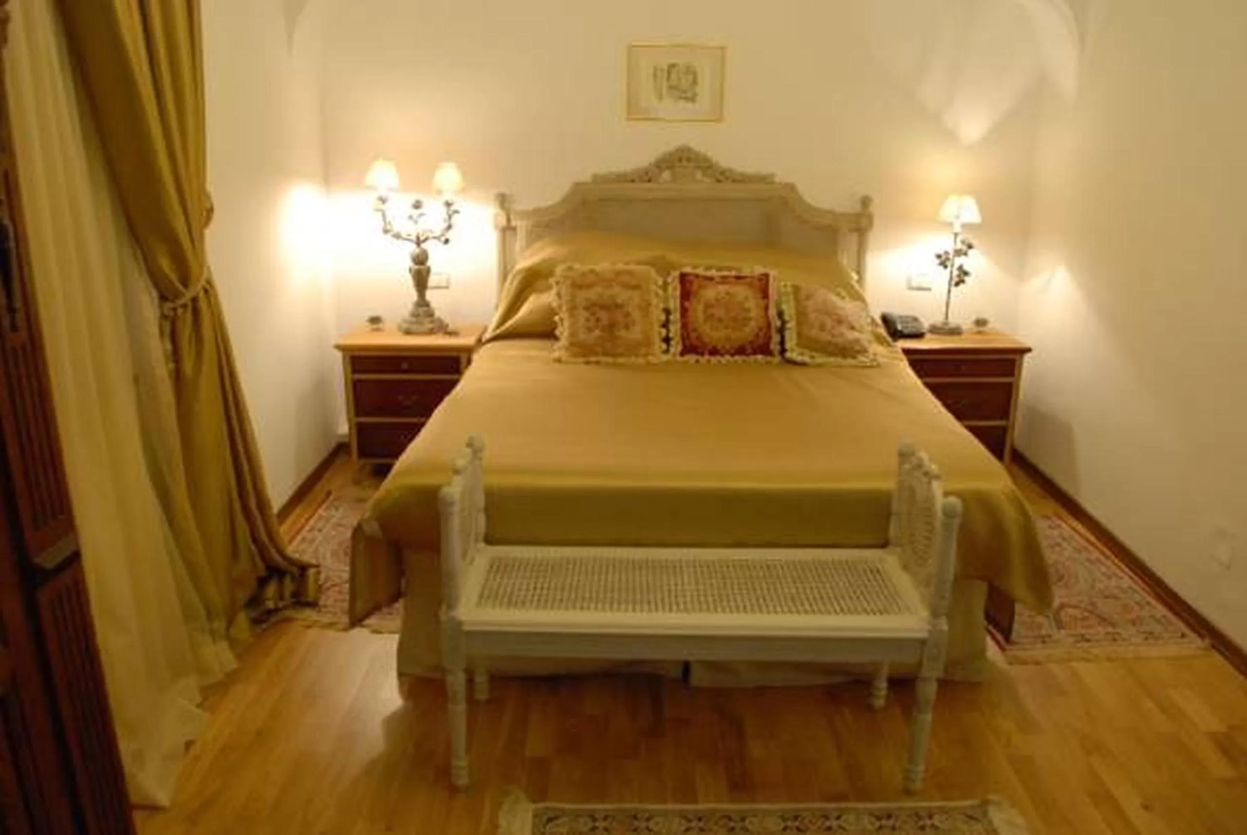 Grand Boutique Hotel