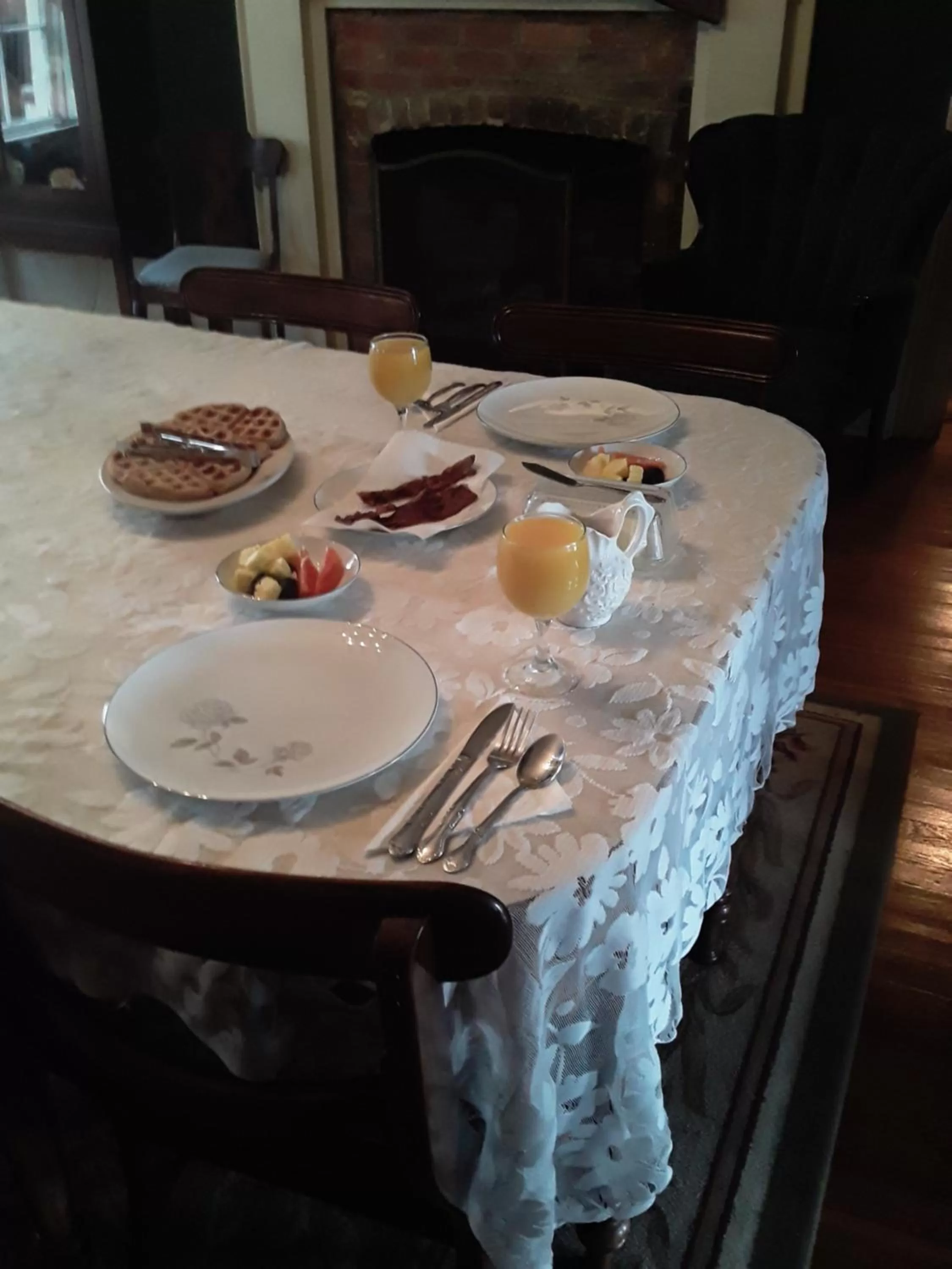 Breakfast, Dining Area in Hall Place B&B