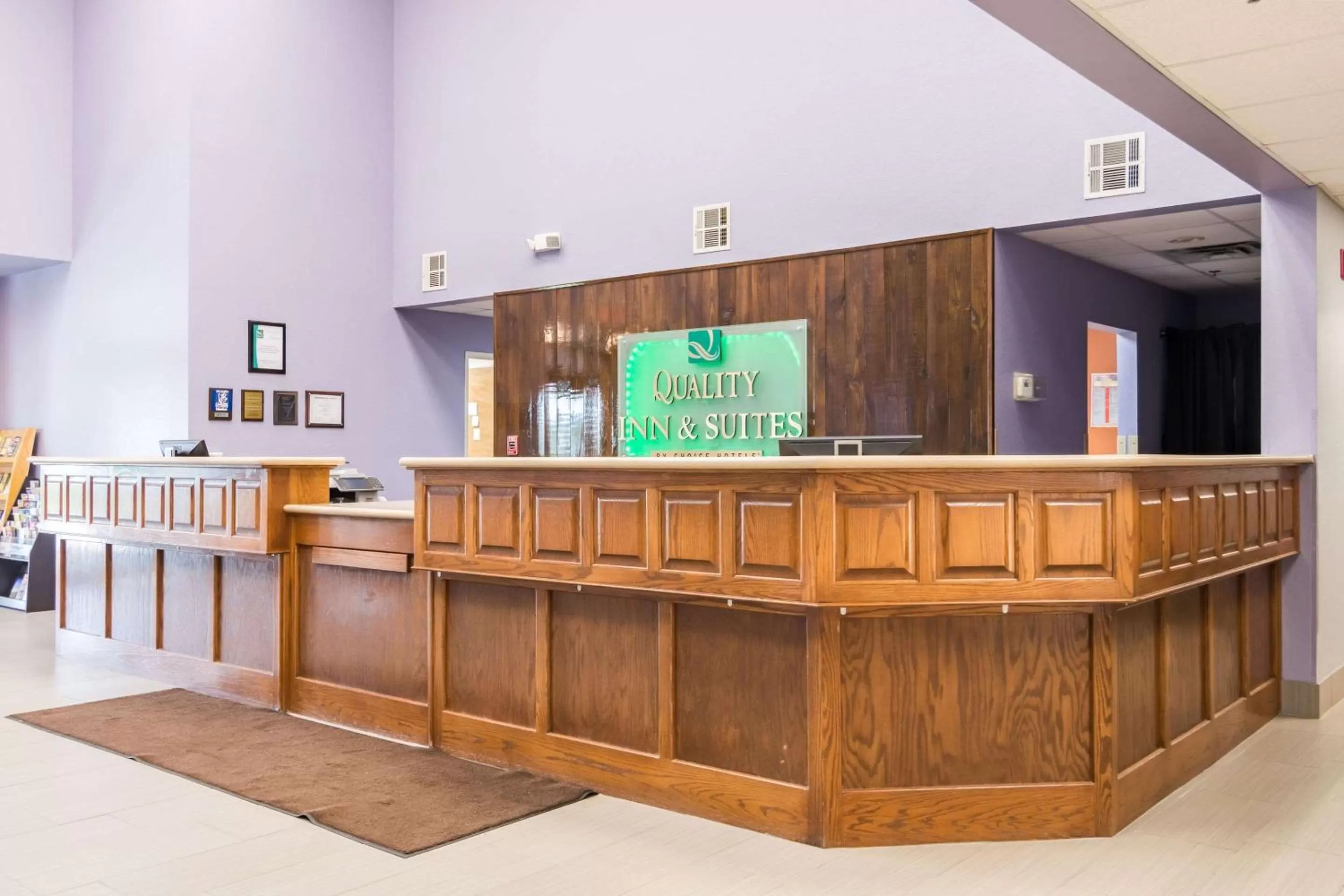 Lobby or reception in Quality Inn & Suites of Alma - Northeast from Fort Smith