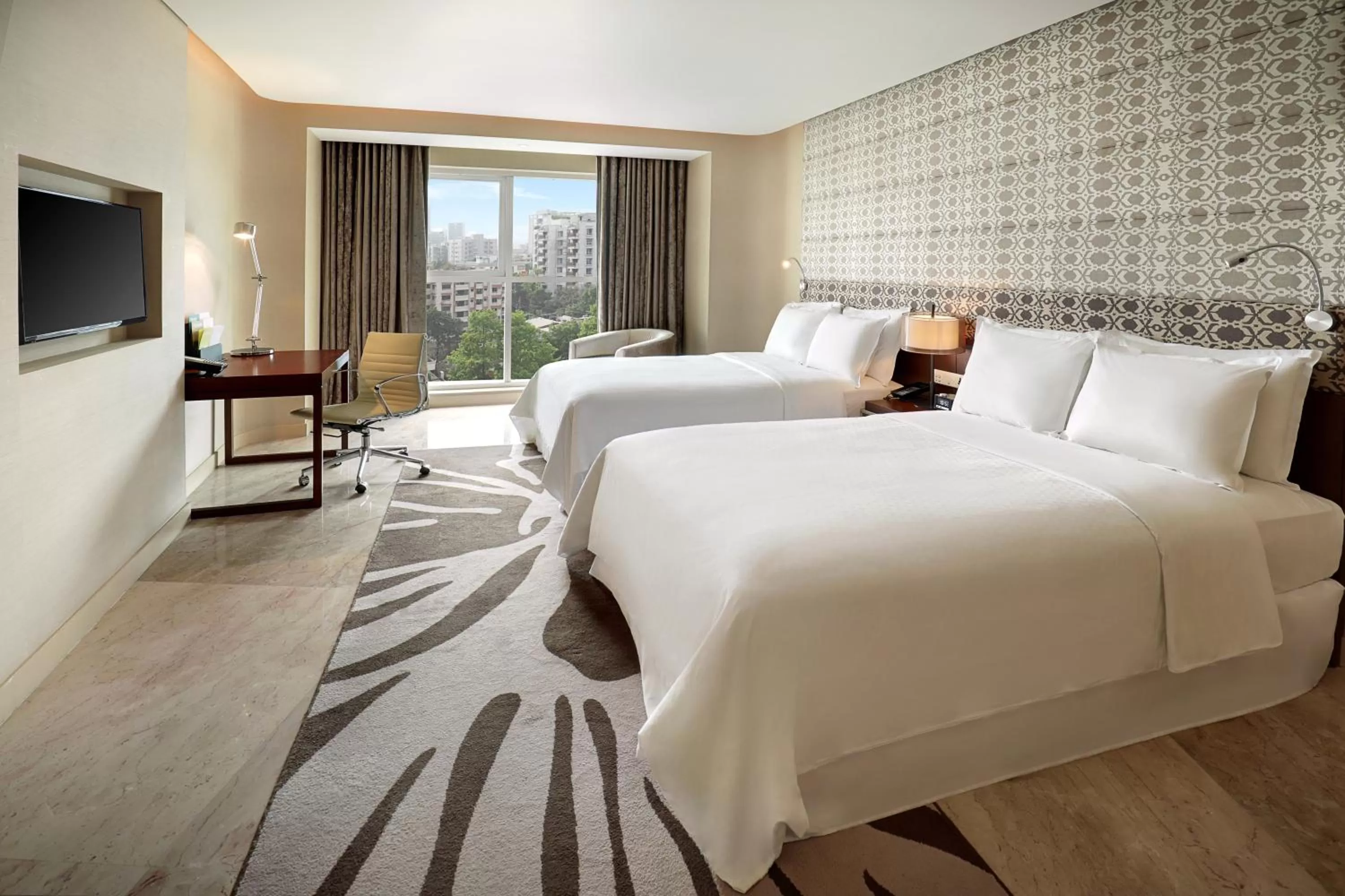 Photo of the whole room, Bed in Crowne Plaza Dhaka Gulshan by IHG