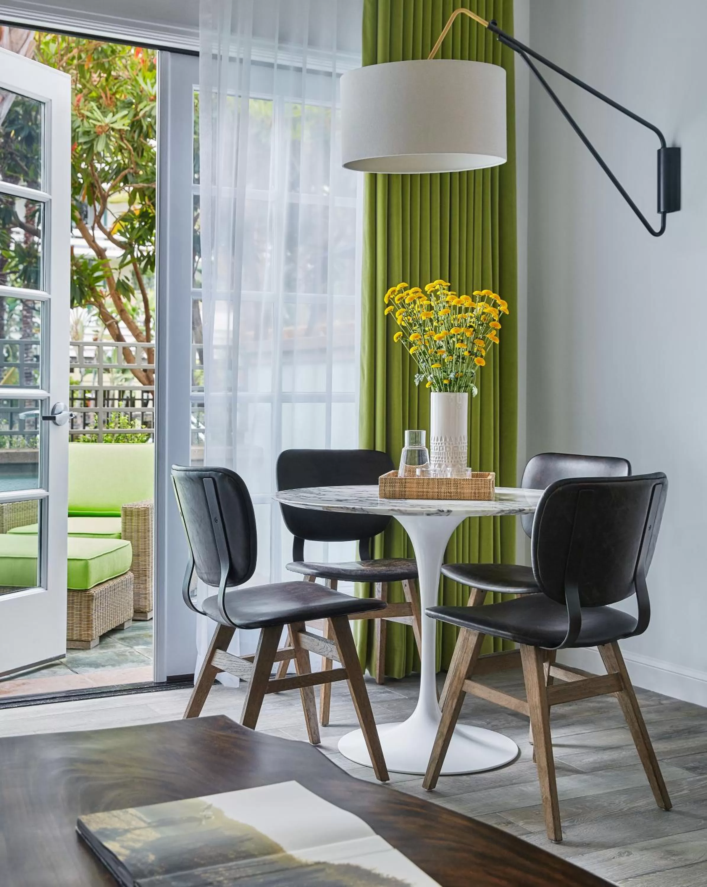 Dining area in Fairmont Miramar Hotel & Bungalows