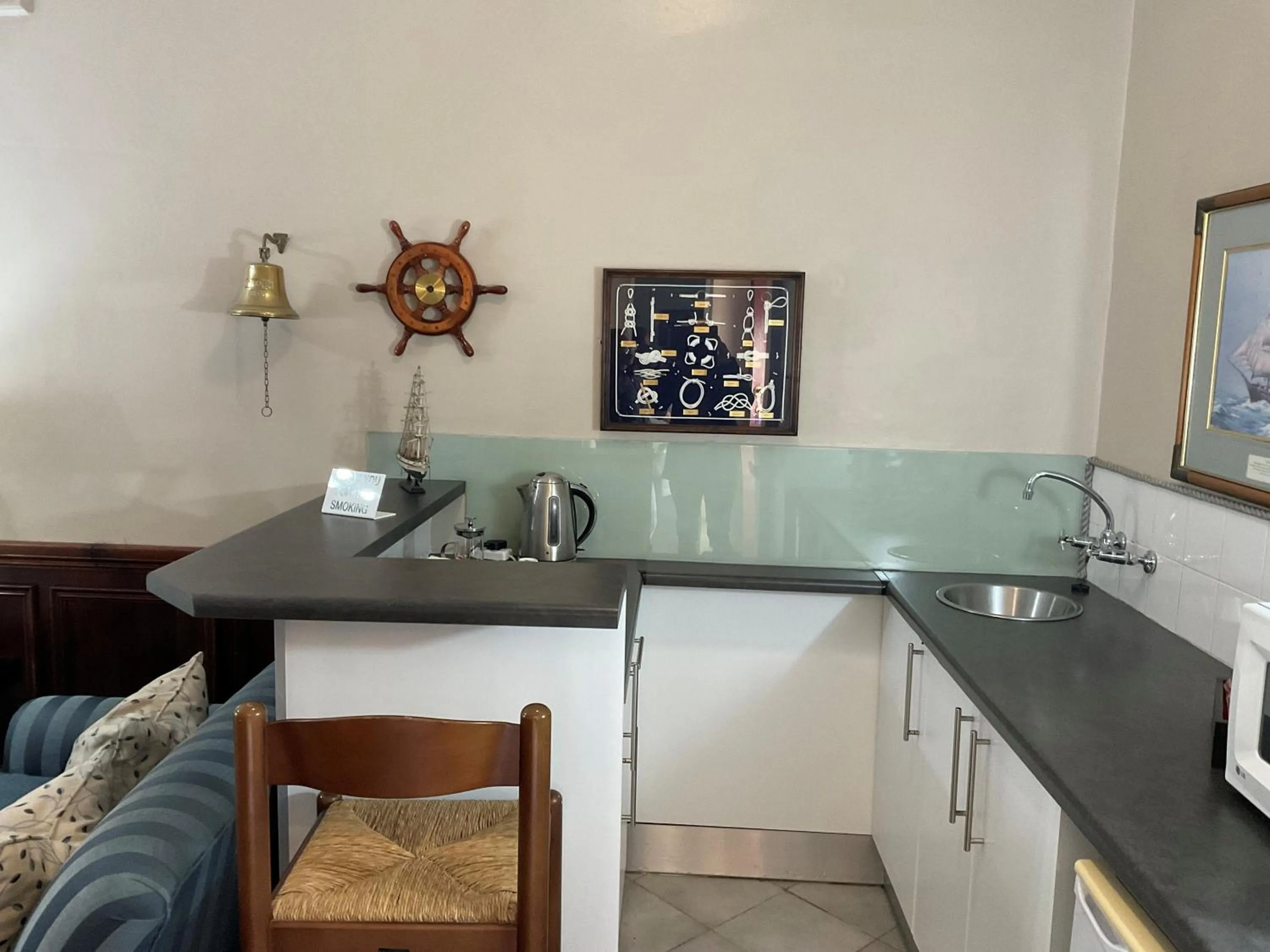 Kitchen or kitchenette in Brighton Lodge - #Solar Energy #No Loadshedding