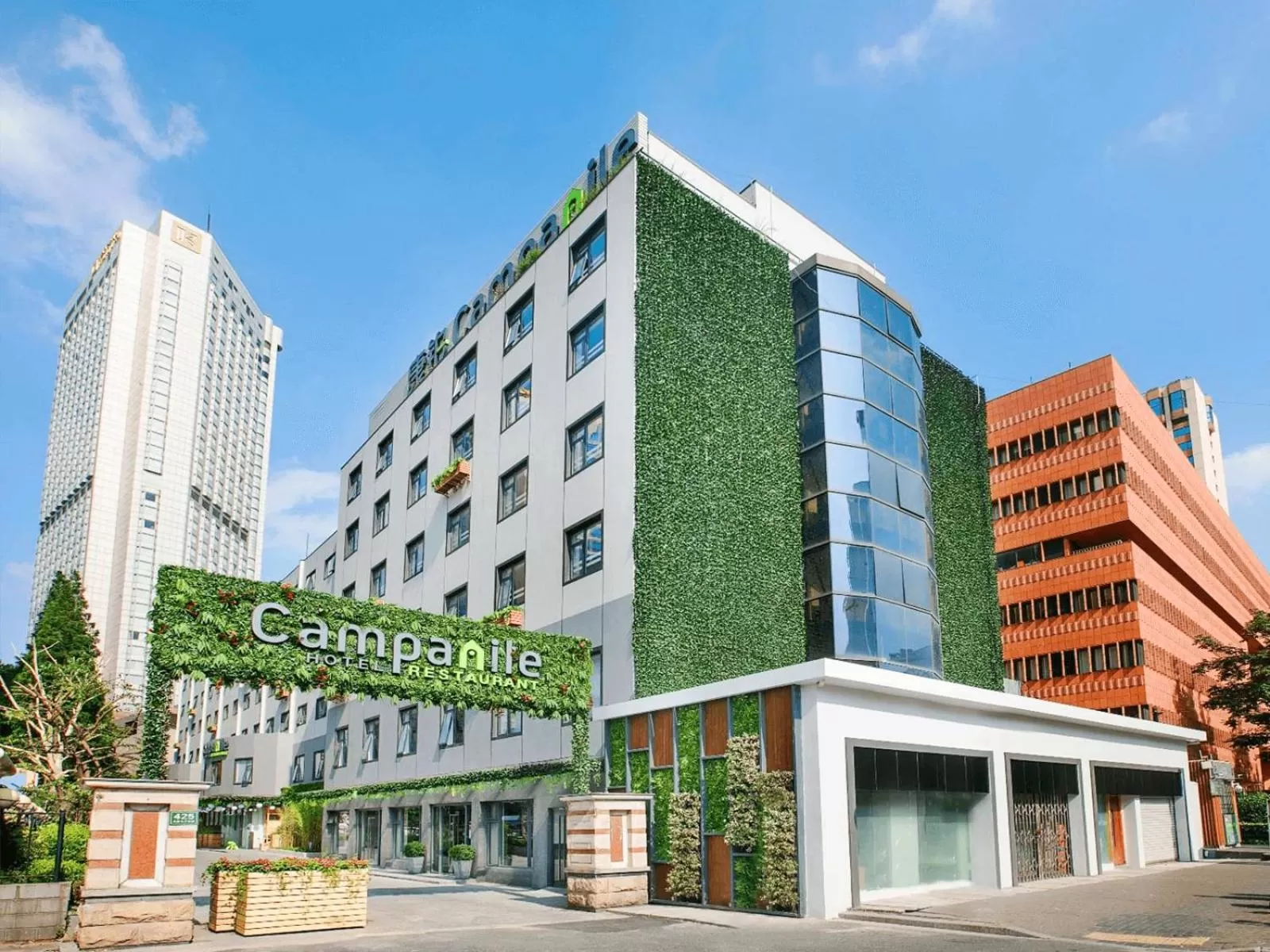 Property building in Campanile Hotel - Shanghai Jing'an Temple