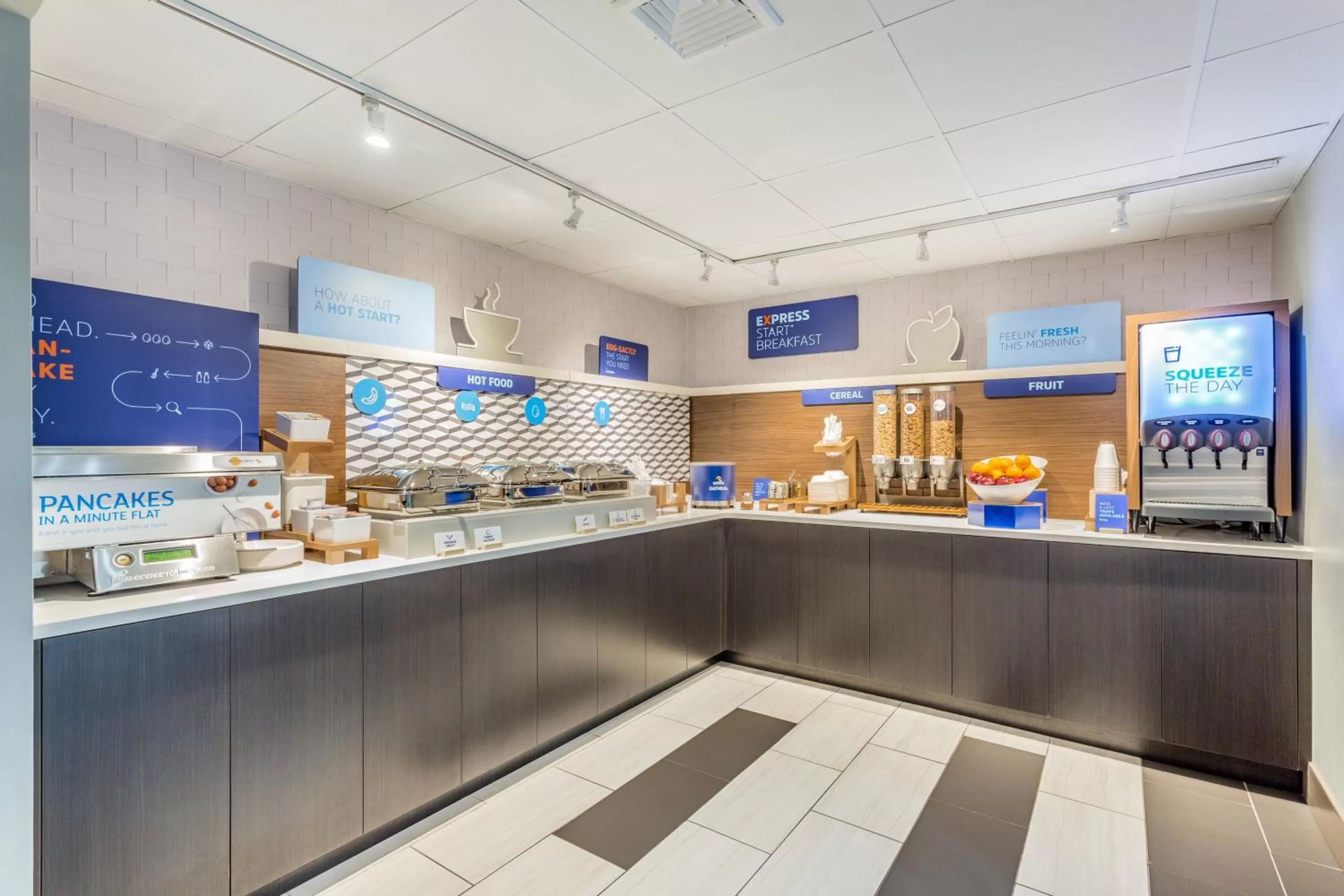 Breakfast in Holiday Inn Express Ramsey Mahwah by IHG