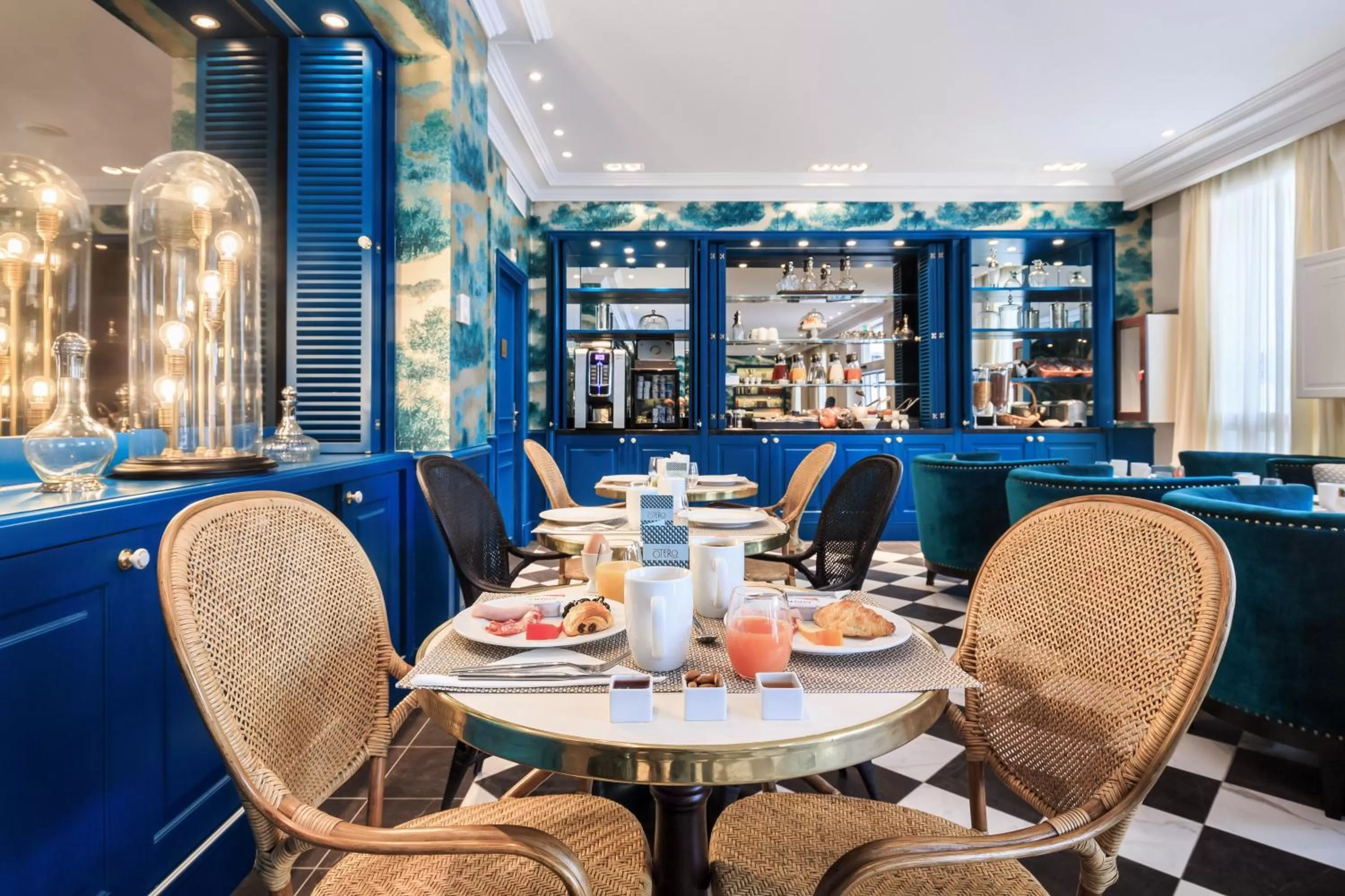 Buffet breakfast in Villa Otero by Happyculture