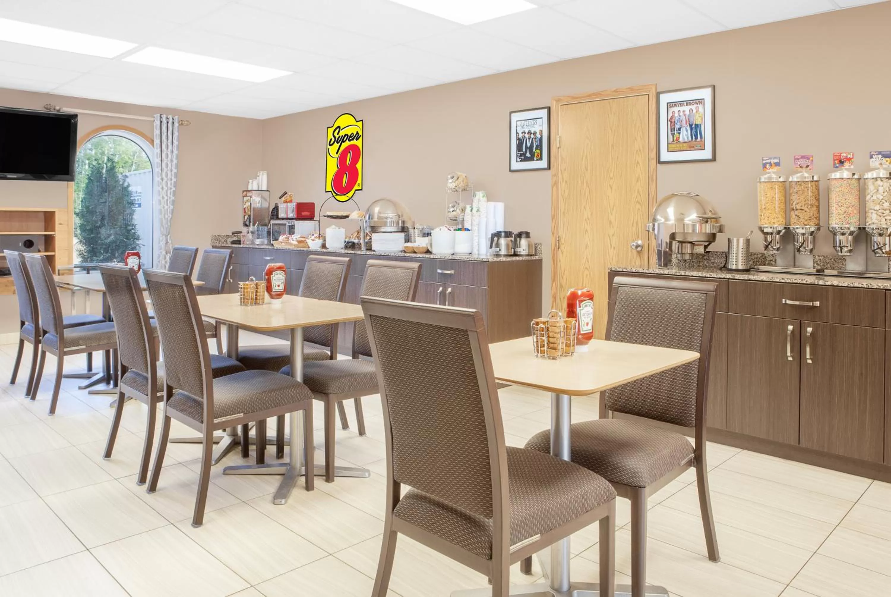 Continental breakfast in Super 8 by Wyndham Athabasca AB