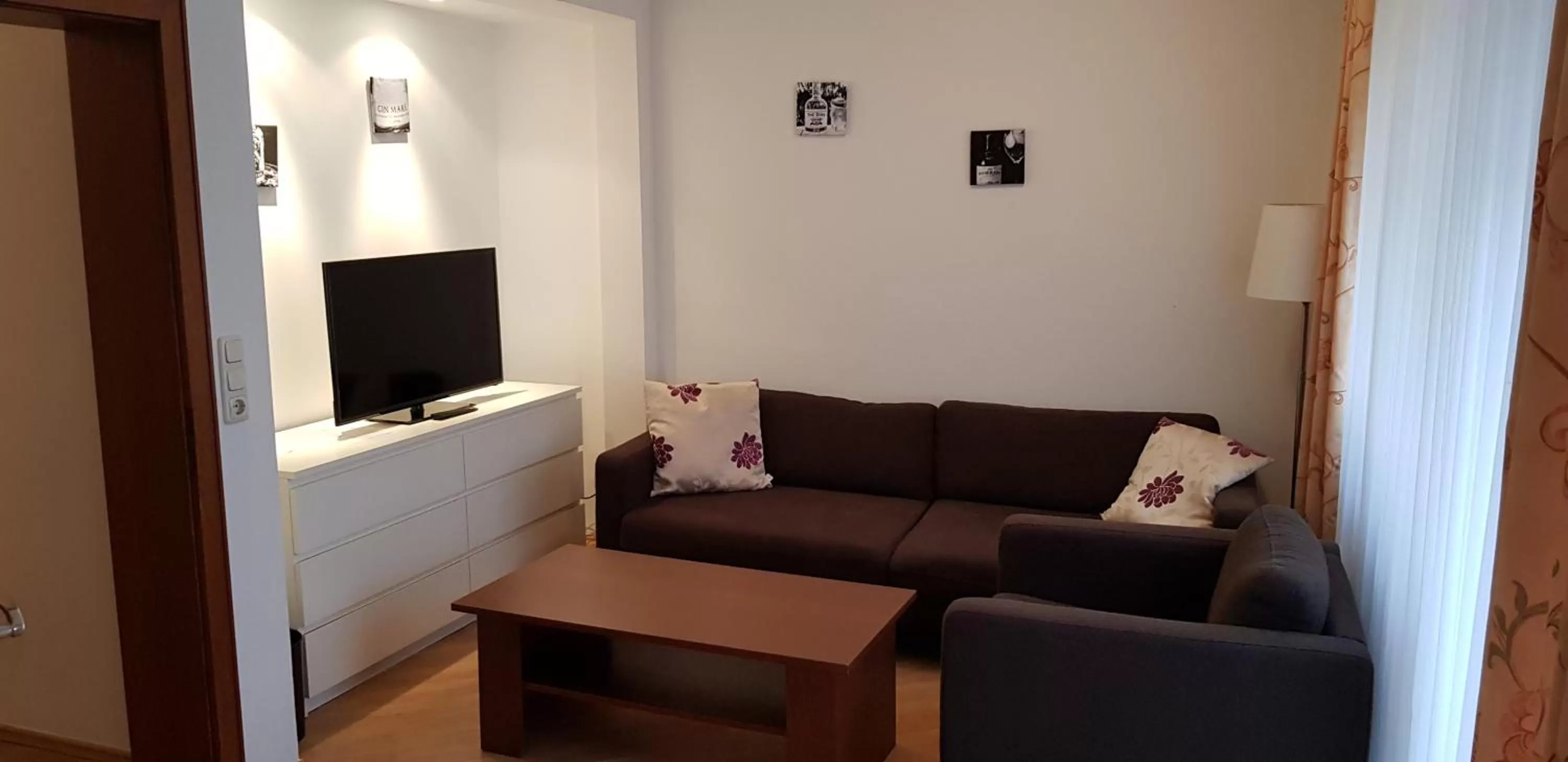 Horchem Hotel-Restaurant-Café-Bar