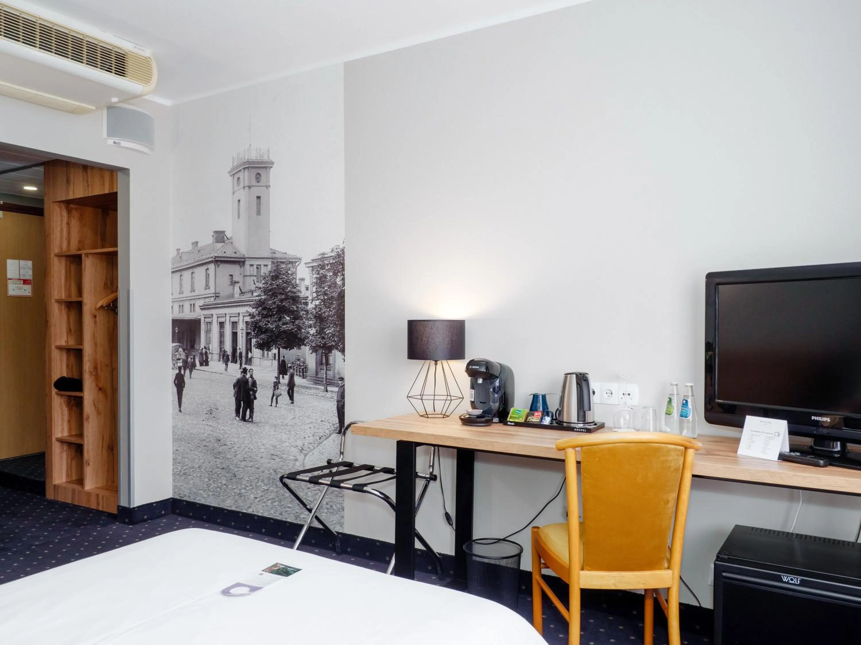 Photo of the whole room, Bed in Mercure Czestochowa Centrum