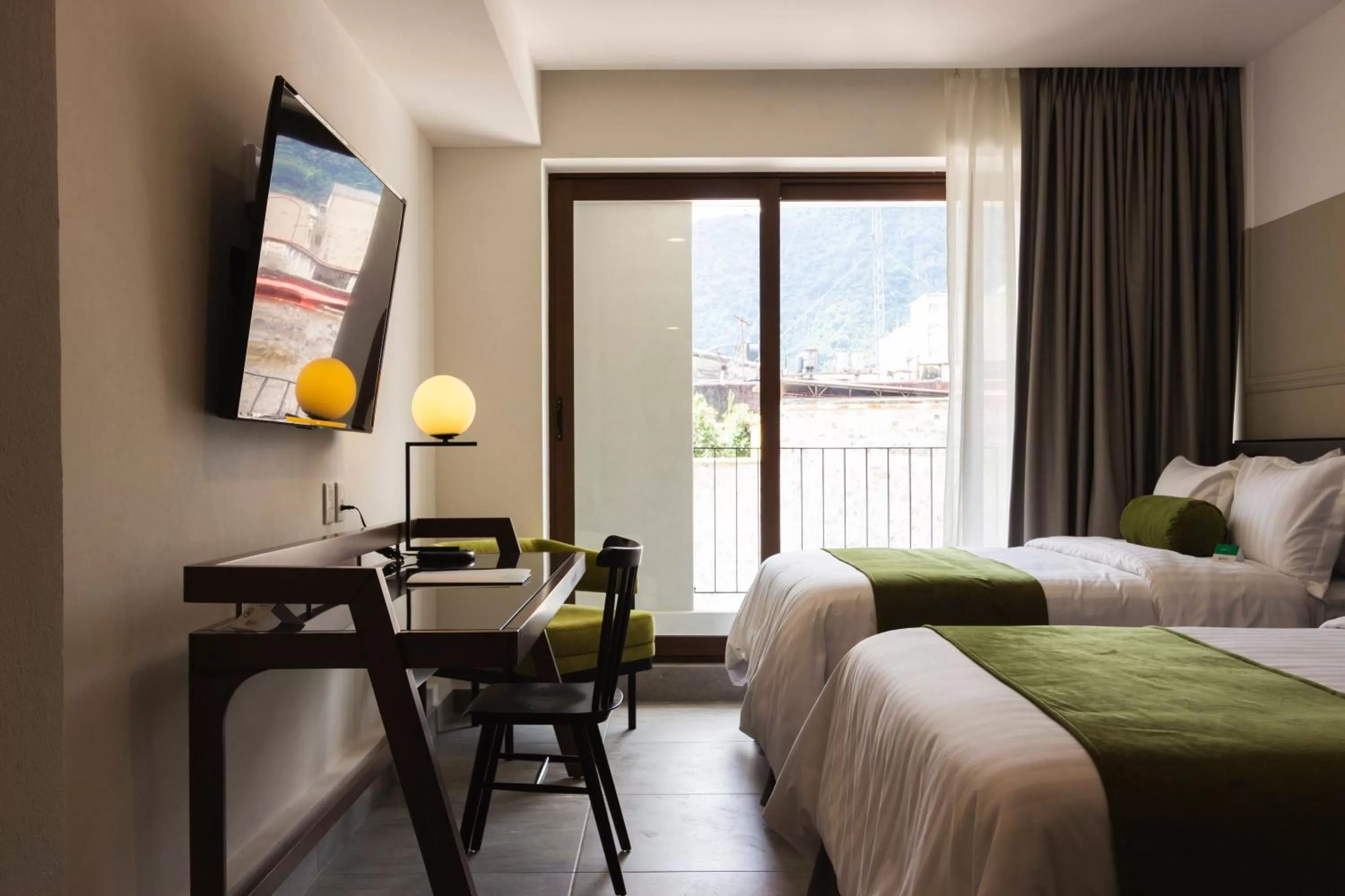 Property building, Bed in Gamma Orizaba Grand Hotel de France