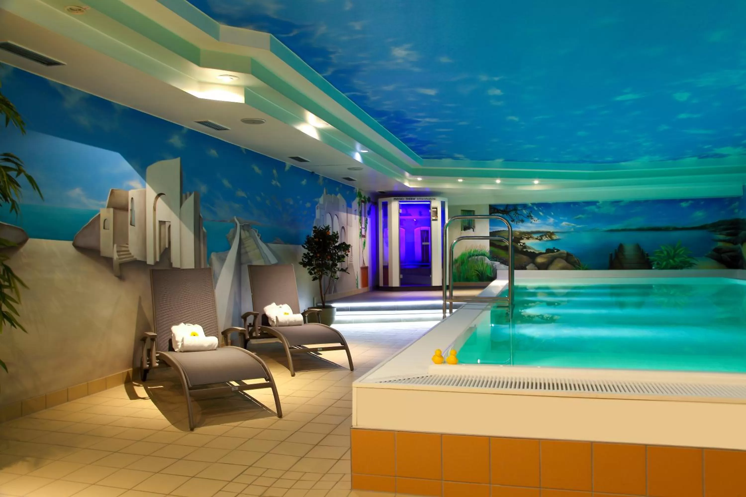 Swimming pool in Best Western Plus Hotel Stadtquartier Haan