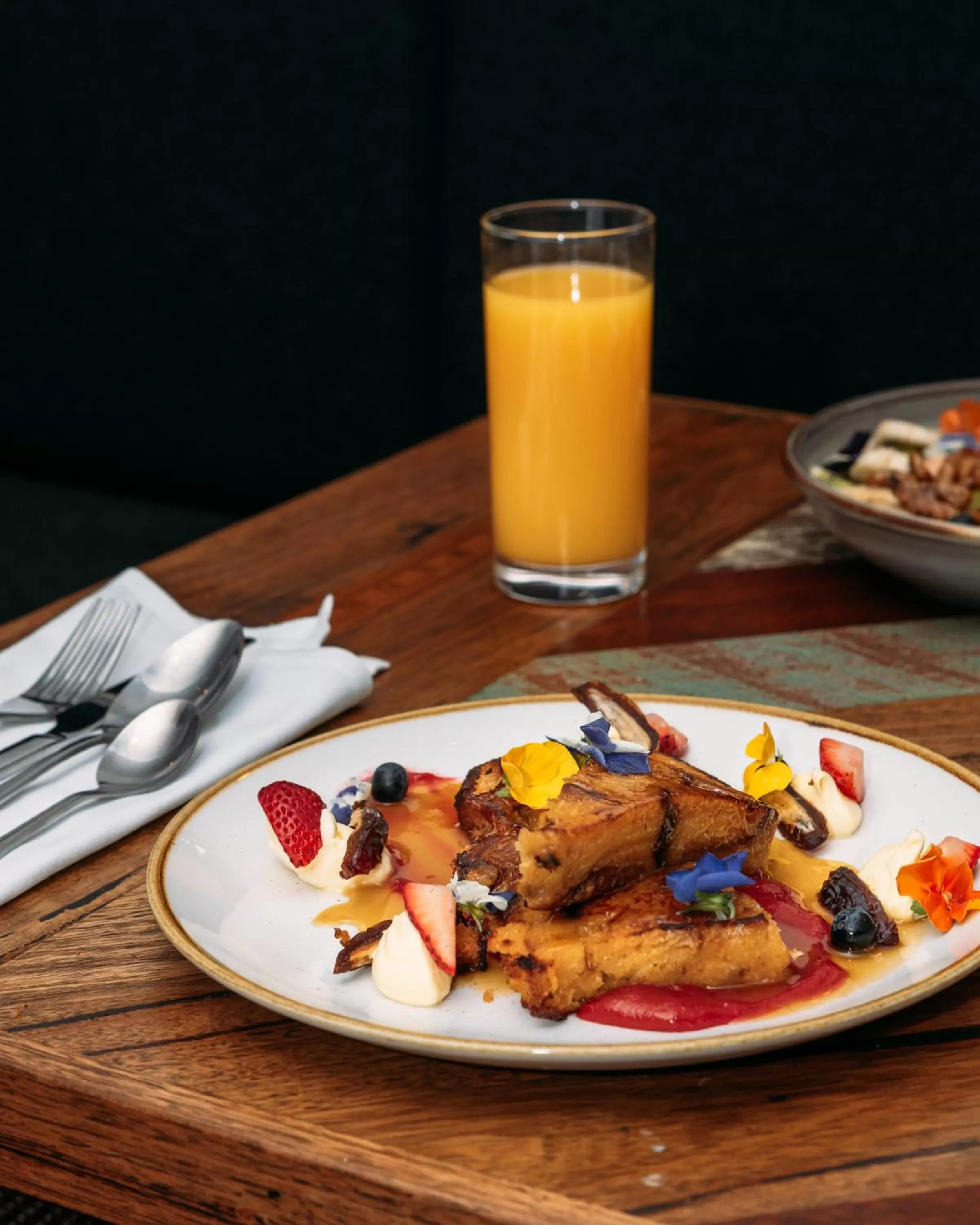 Breakfast in Alto Hotel On Bourke