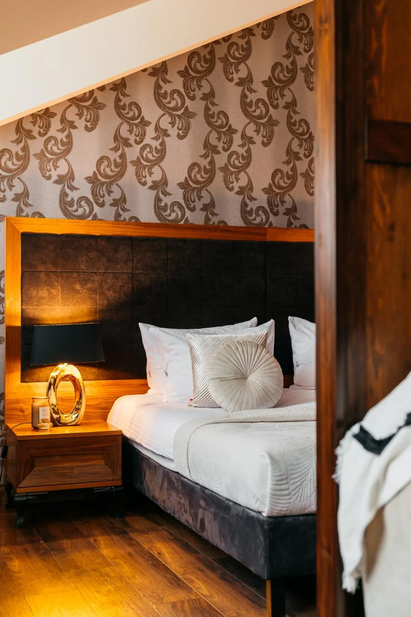 Bed in Topolowa Residence - LoftAffair Collection