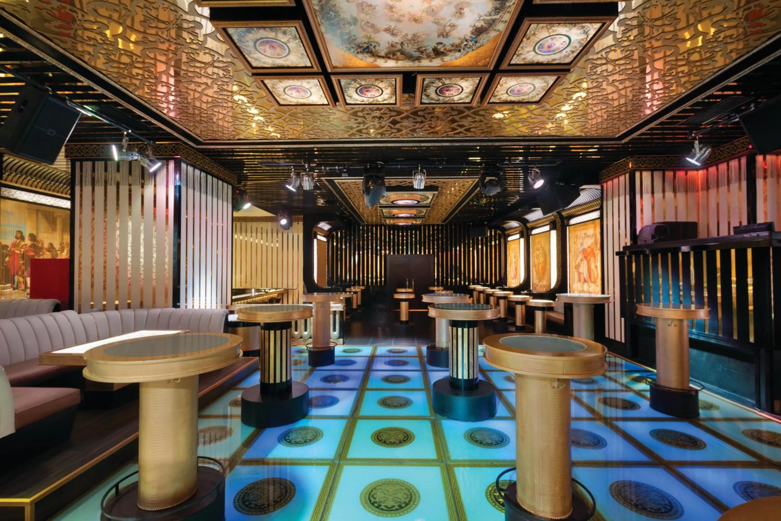 Nightclub / DJ in Ramada Plaza by Wyndham Gevgelija