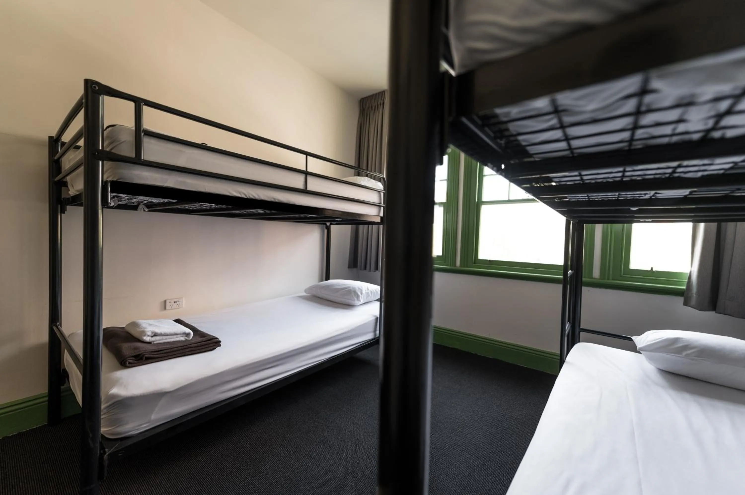 Bedroom, Bed in Sydney Central Inn