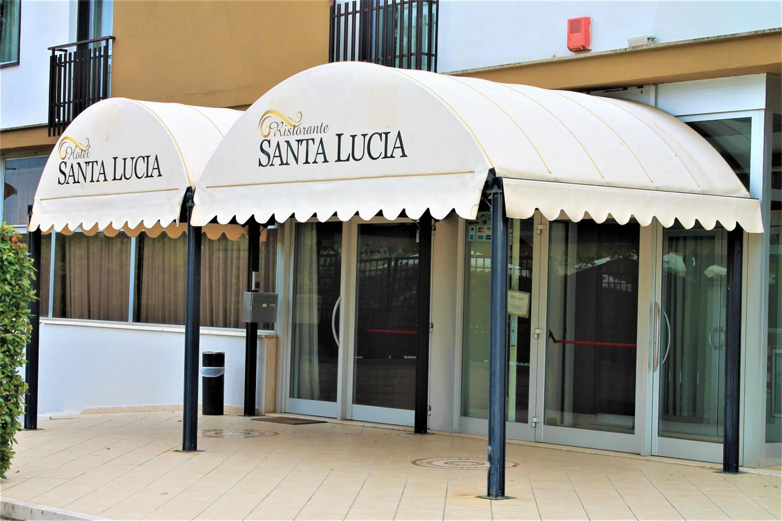 Facade/entrance in Hotel Santa Lucia