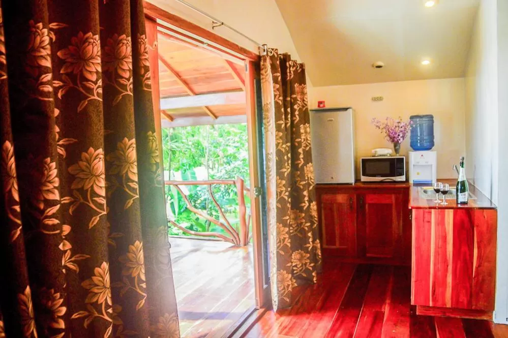 Camaya-an Paradise Beach Resort