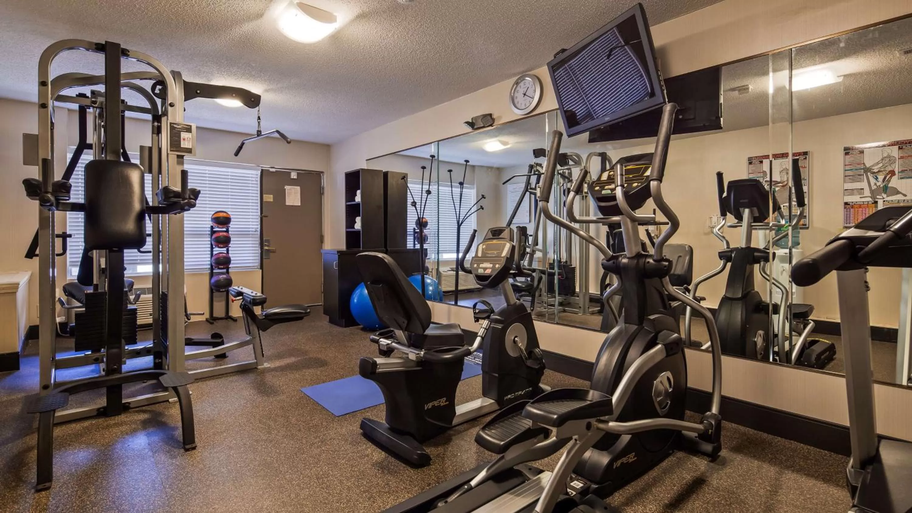 Fitness centre/facilities in Best Western Gateway Adirondack Inn