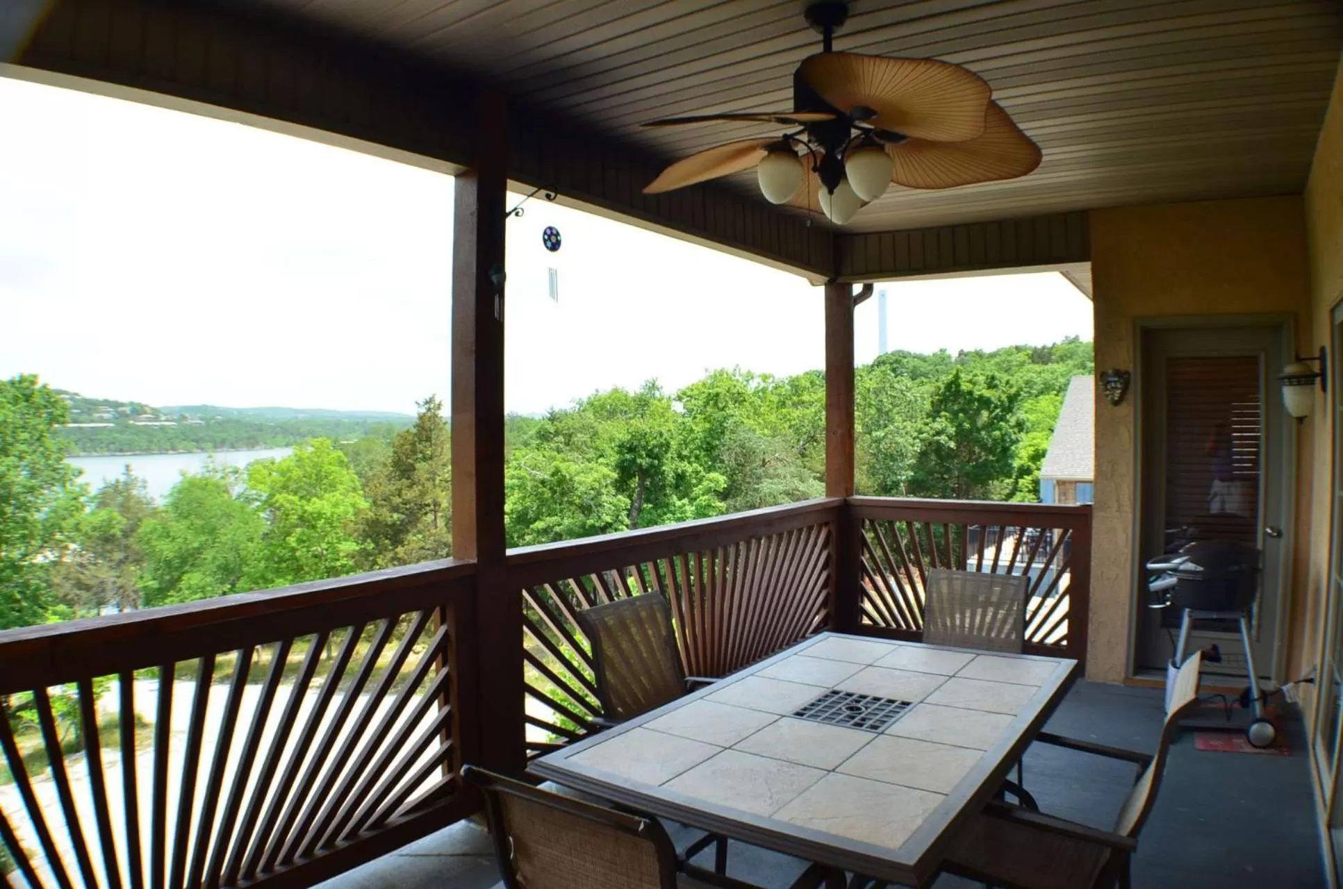 BBQ facilities in Rockwood Condos on Table Rock Lake With Boat Slips