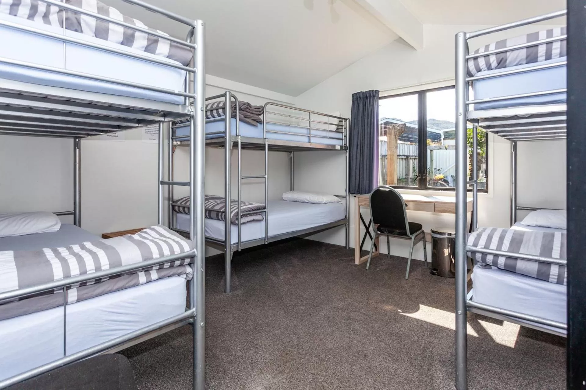 Bed in Tidewater Motel & Tourist Park