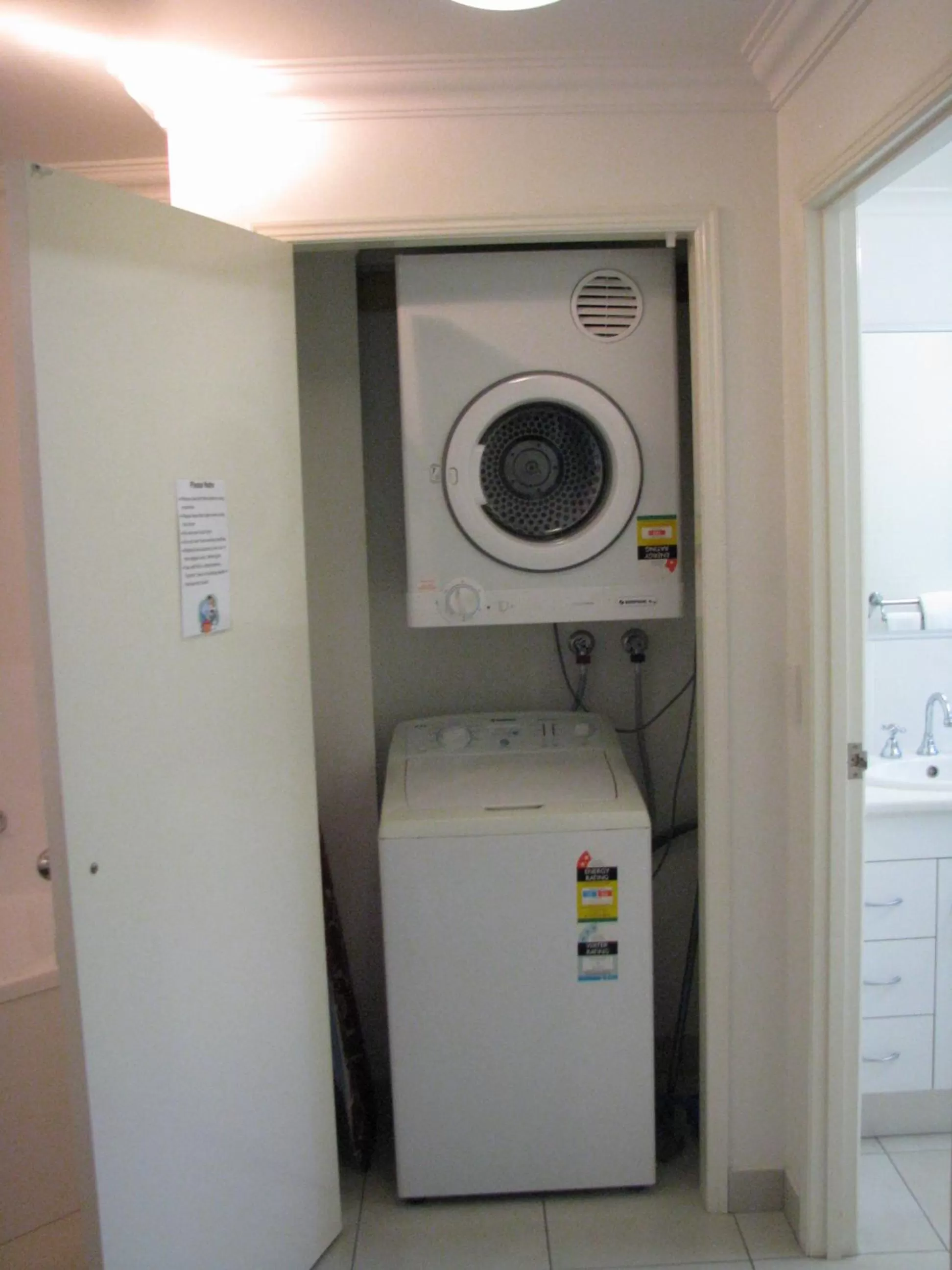 washing machine in Charm City Motel