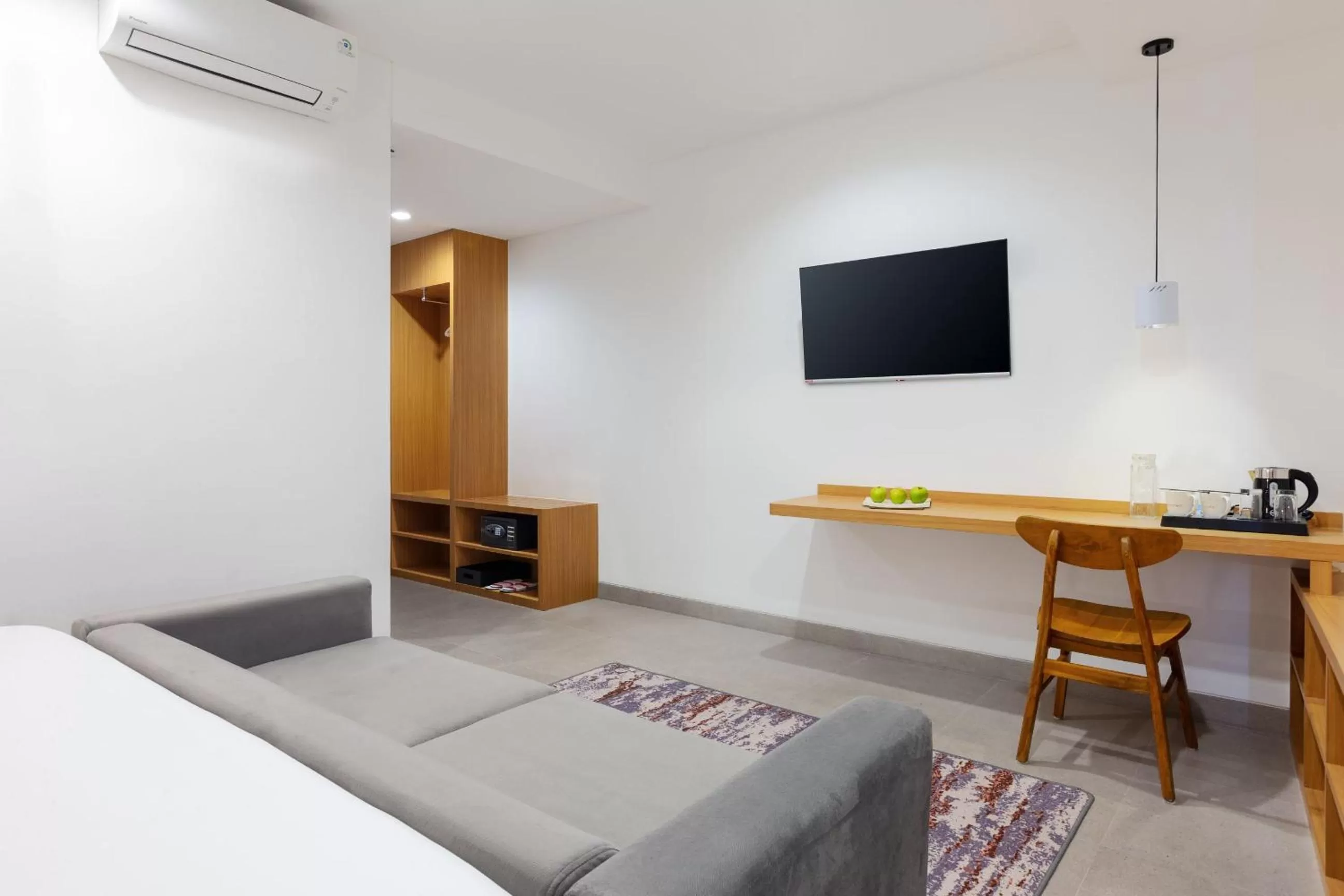 Bedroom, Bed in favehotel Kediri